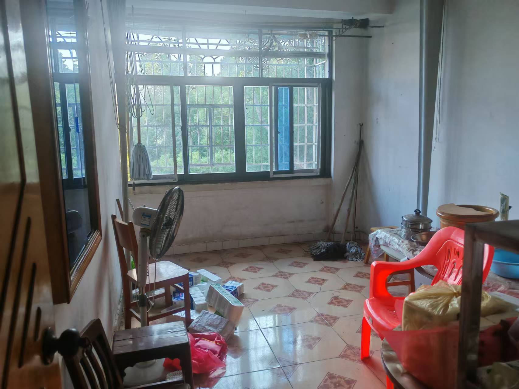 水文局家属楼 3室1厅1卫 1000.0元/月 水文局家属楼 3室1厅1卫 1000.0元/月室内图