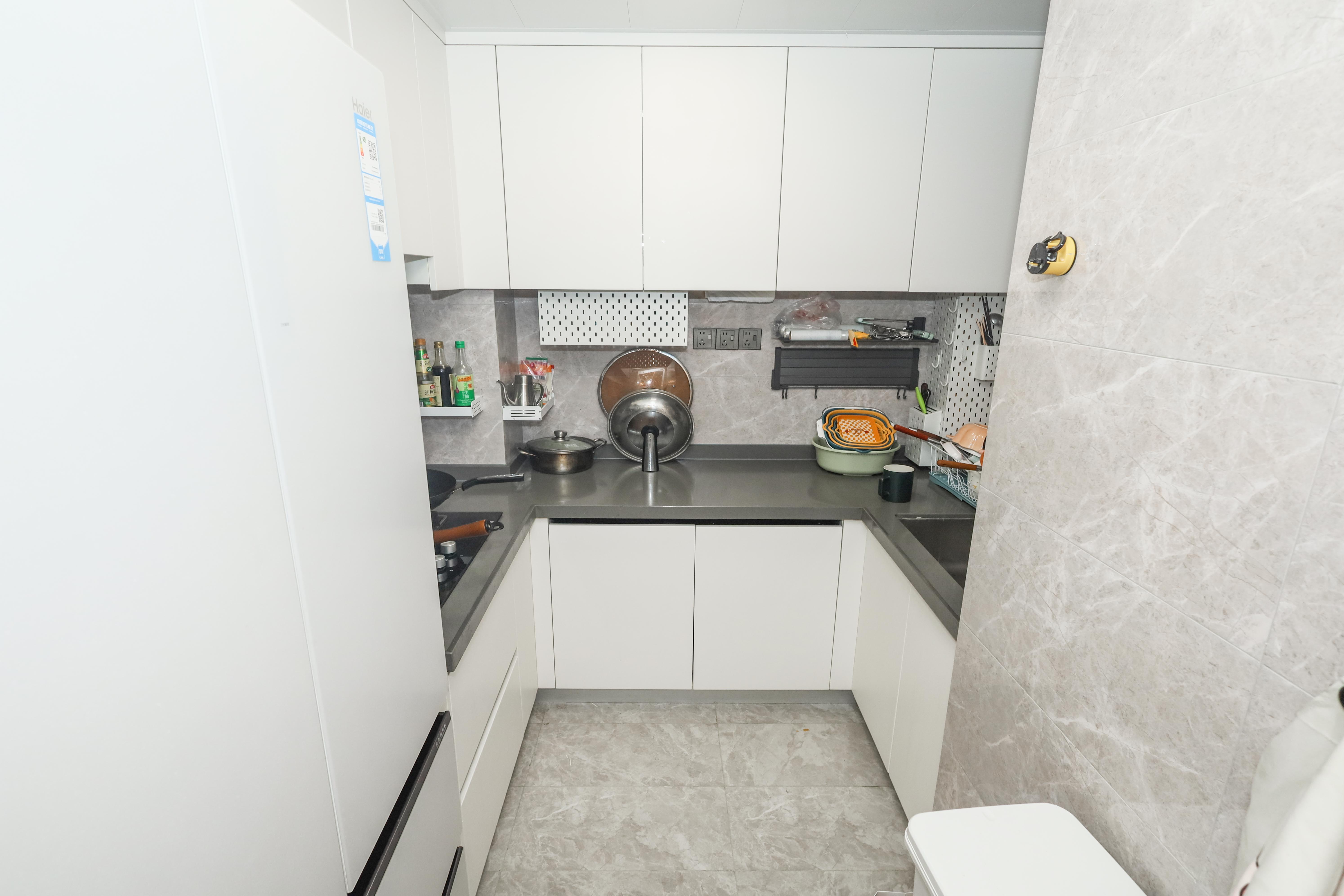 旭辉铂宸府 3室2厅2卫 120.0万 旭辉铂宸府 3室2厅2卫 120.0万厨房