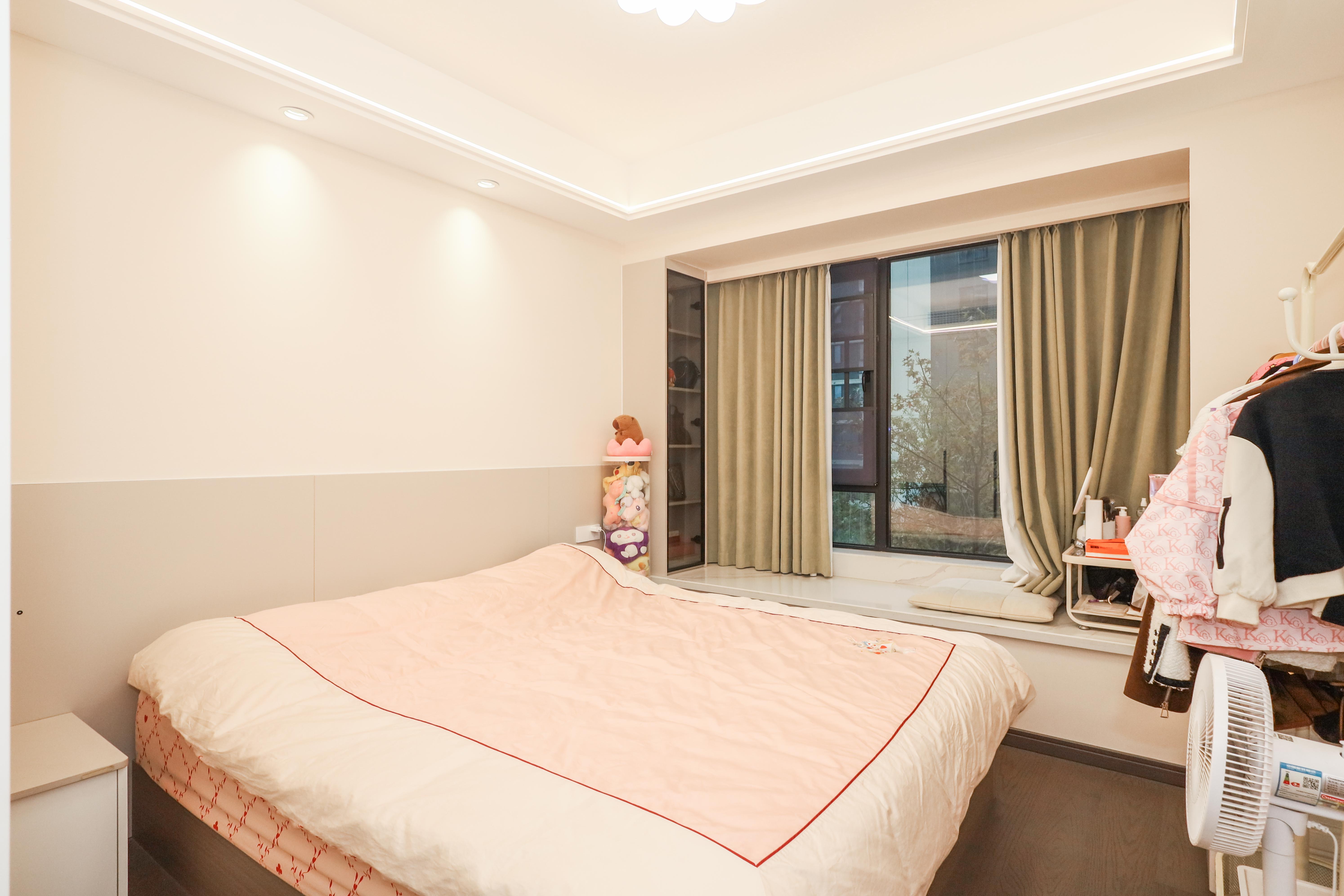 旭辉铂宸府 3室2厅2卫 120.0万 旭辉铂宸府 3室2厅2卫 120.0万卧室