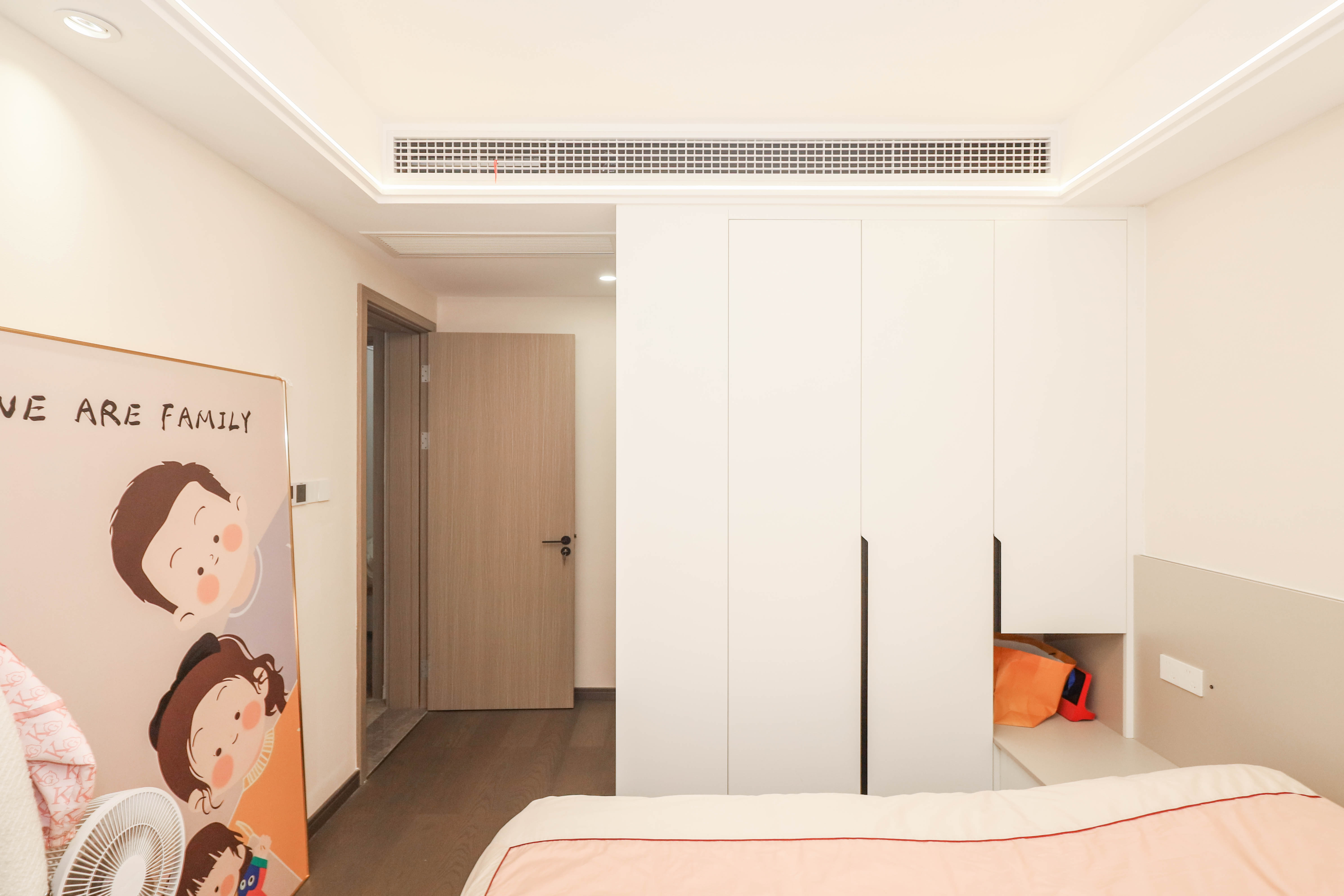 旭辉铂宸府 3室2厅2卫 120.0万 旭辉铂宸府 3室2厅2卫 120.0万卧室