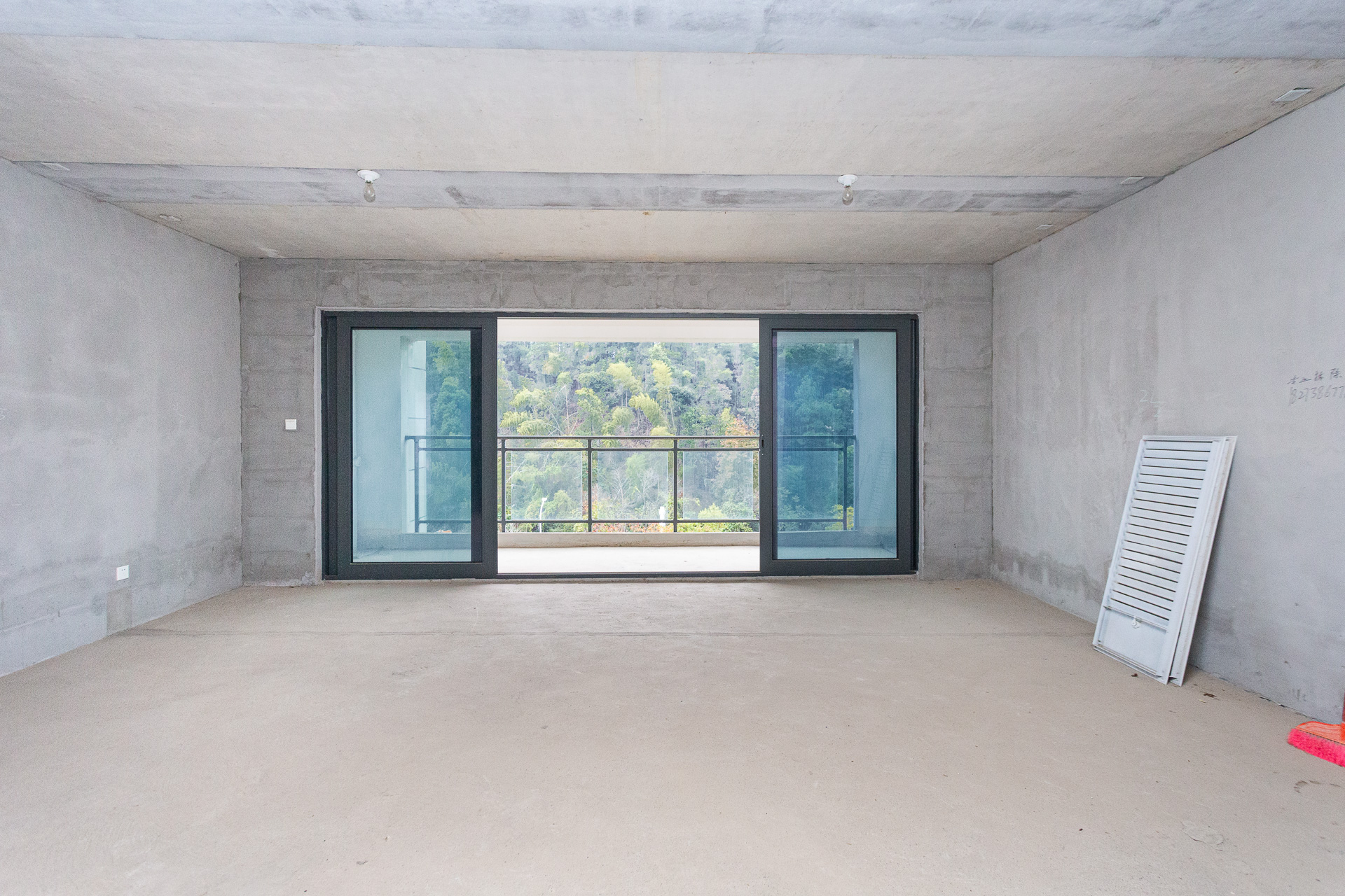 新城观山印  4室2厅1卫   172.00万