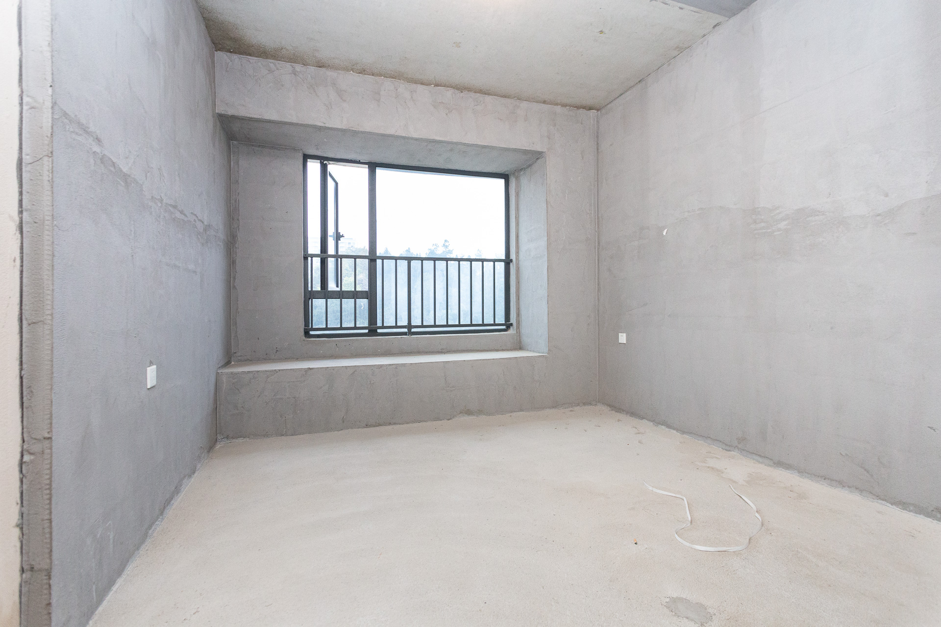 新城观山印  4室2厅2卫   175.00万卧室