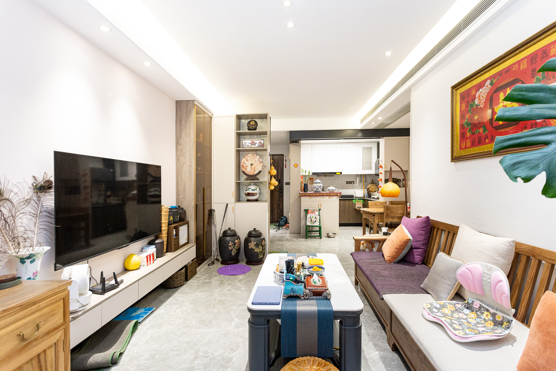 万科滨河道 3室2厅2卫 160.0万 万科滨河道 3室2厅2卫 160.0万客厅