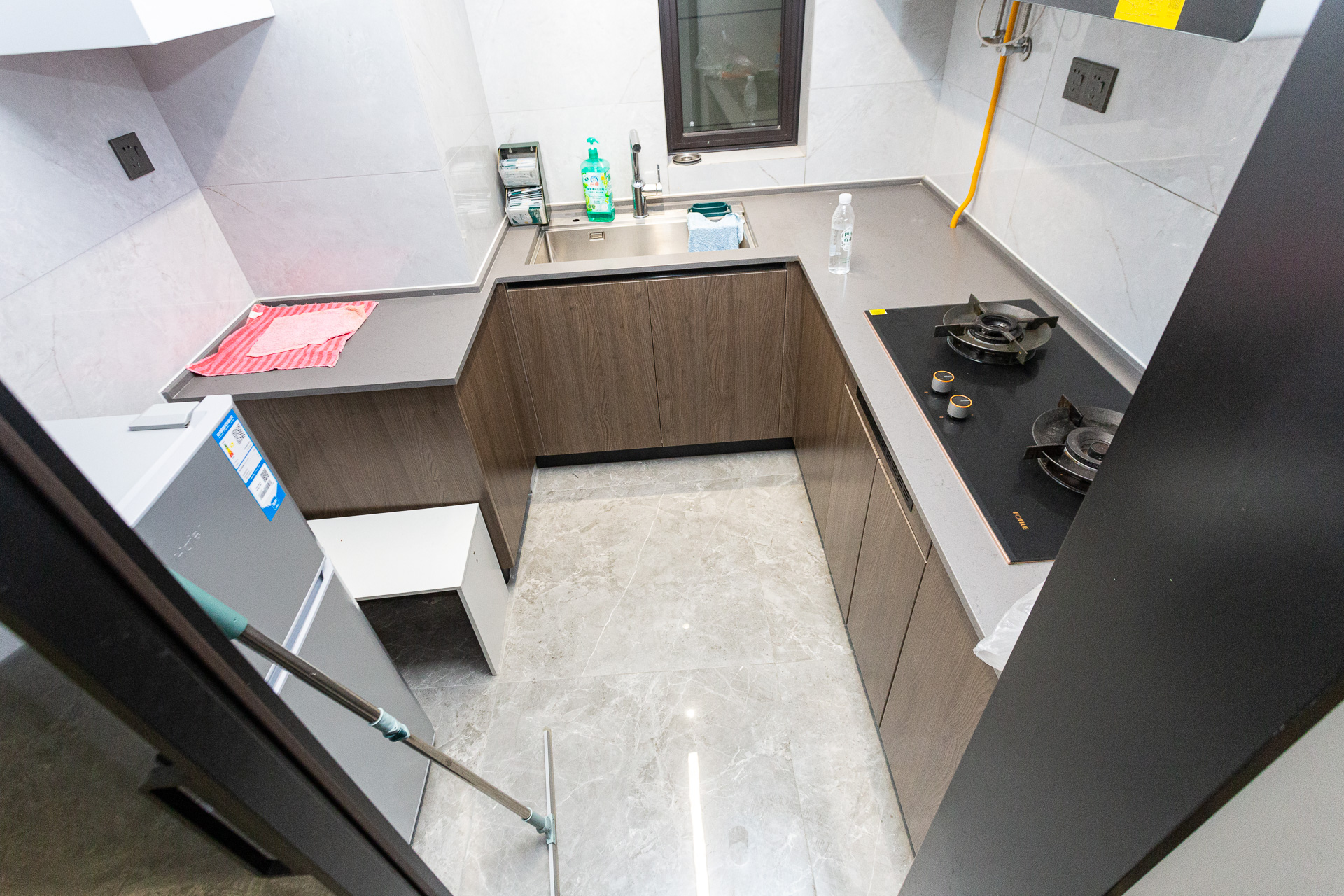 万科滨河道 3室2厅2卫 128.0万 万科滨河道 3室2厅2卫 128.0万厨房