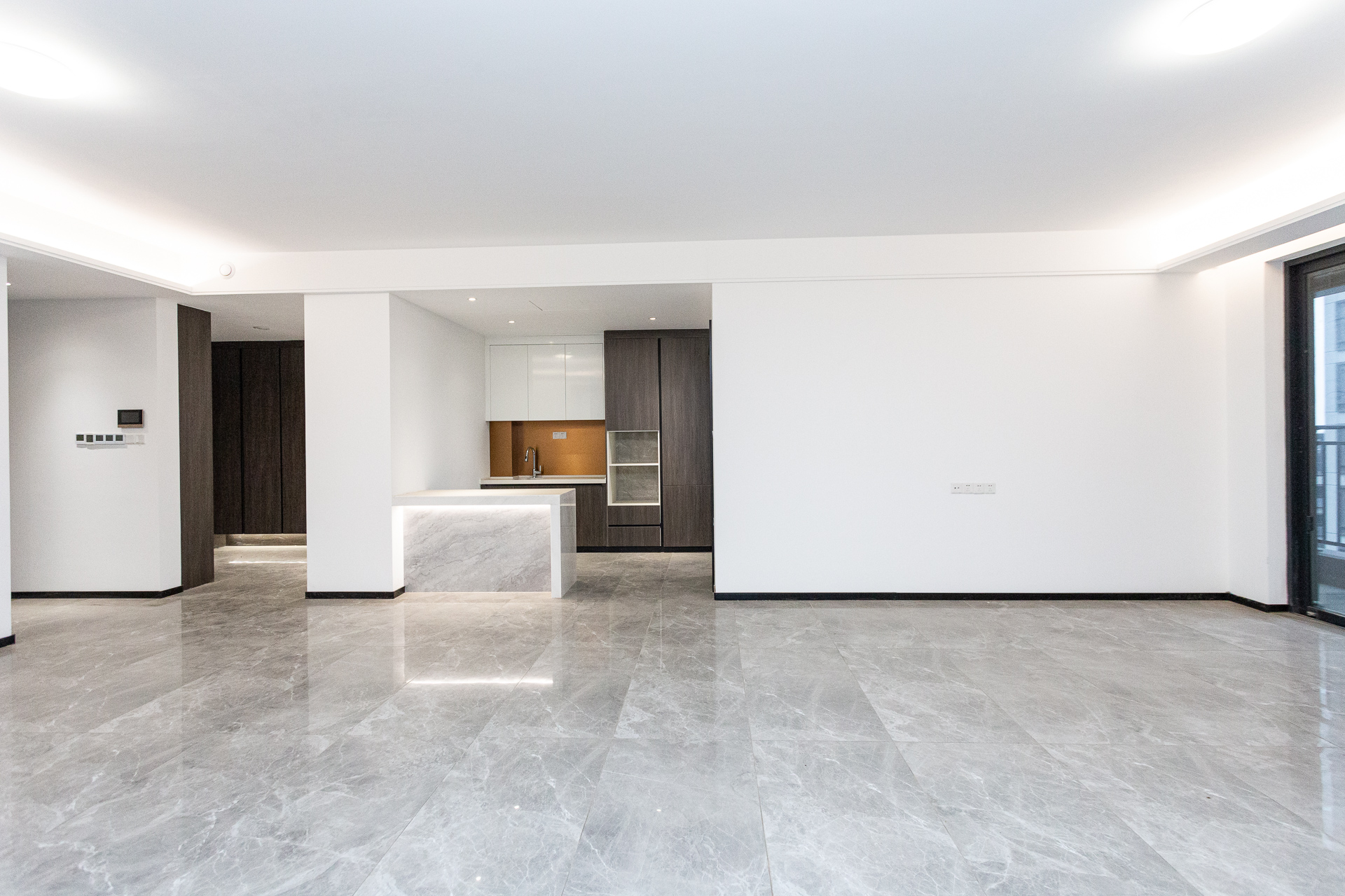 越秀湘江星汇城三期 4室2厅3卫 320.0万 越秀湘江星汇城三期 4室2厅3卫 320.0万客厅