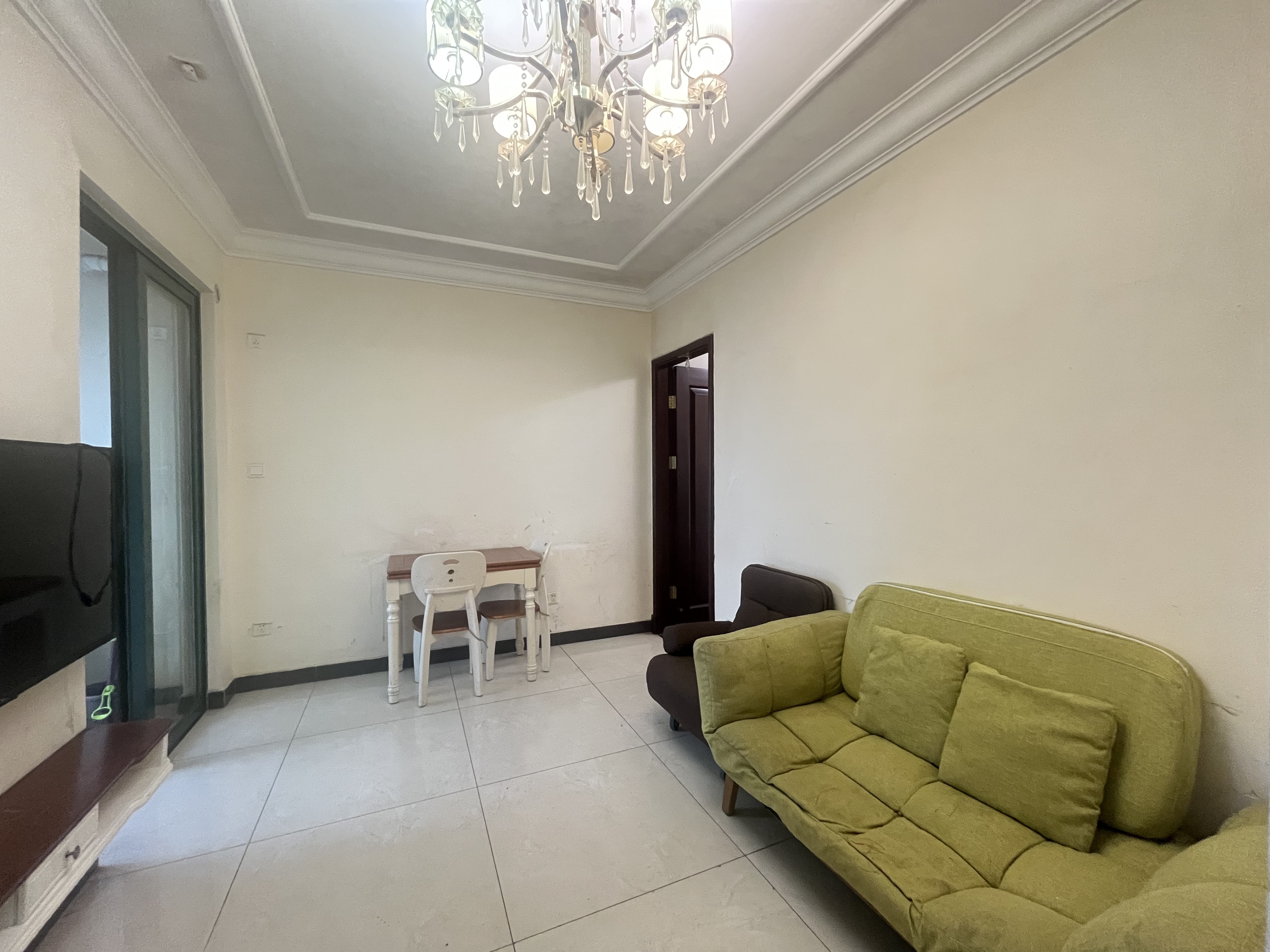 恒大绿洲 1室1厅1卫 1100.0元/月 恒大绿洲 1室1厅1卫 1100.0元/月室内图