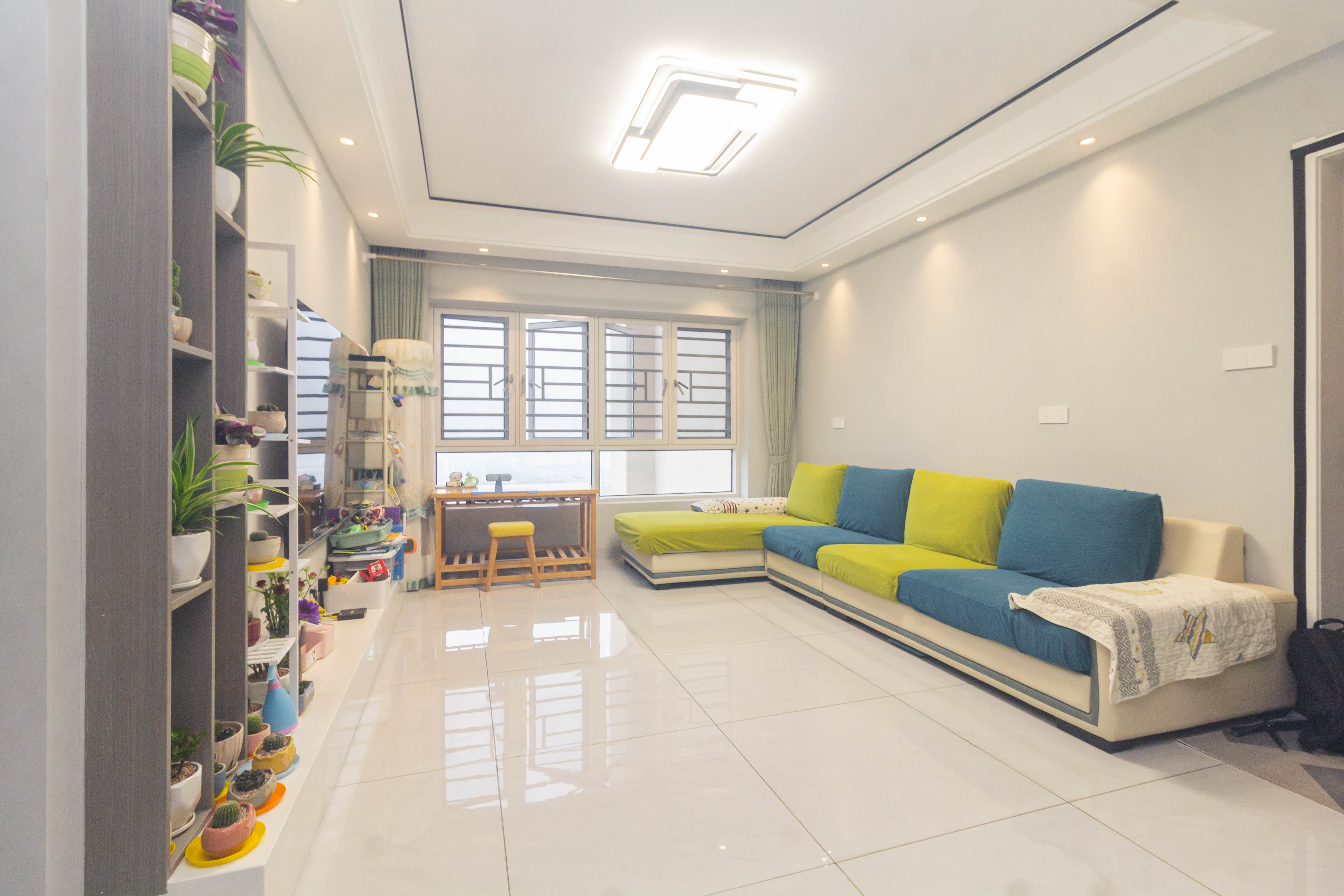 金科天悦(金科美邻汇)  3室2厅2卫    88.0万 金科天悦(金科美邻汇)  3室2厅2卫    88.0万客厅