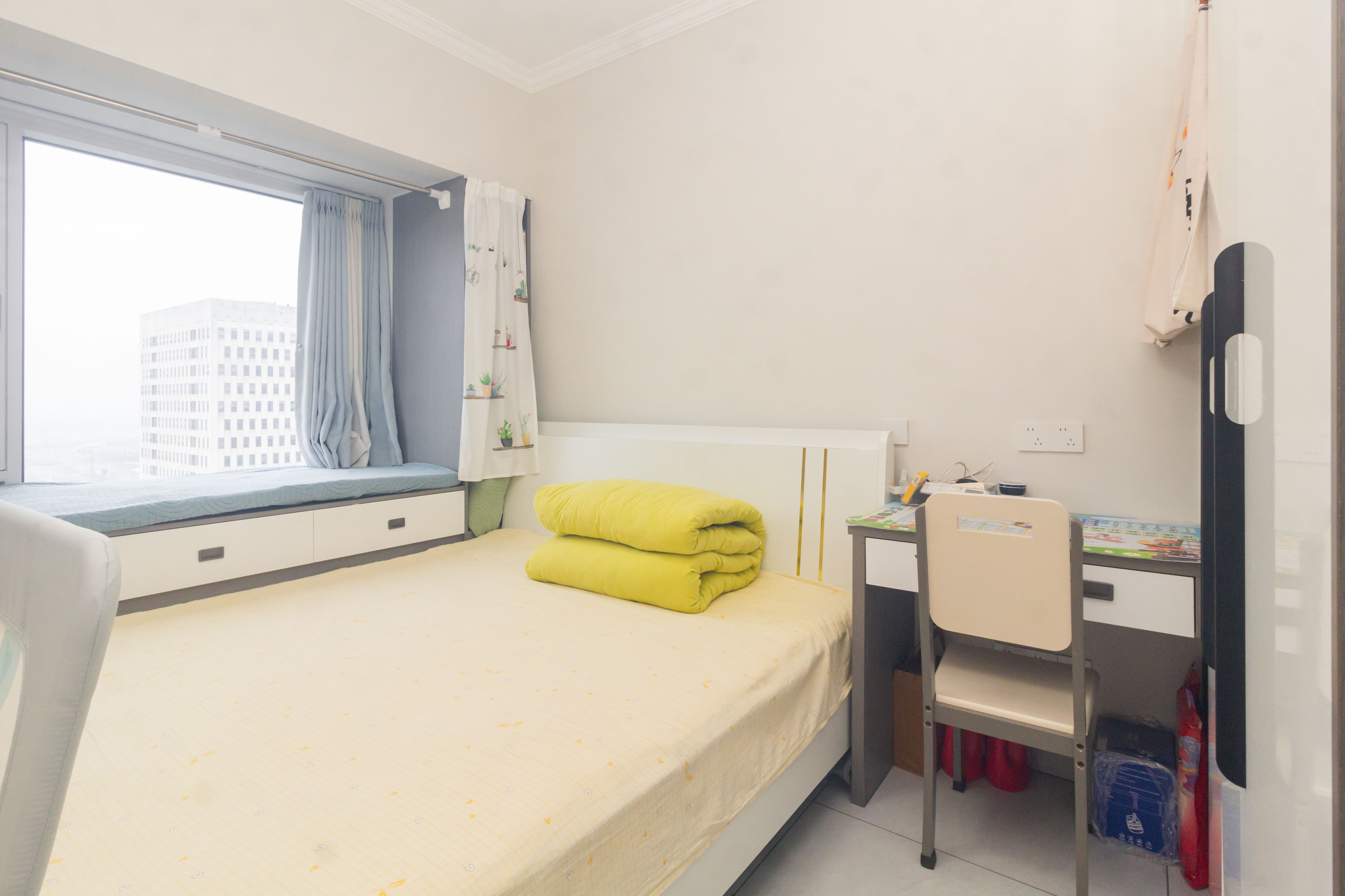 金科天悦(金科美邻汇)  3室2厅2卫    88.0万 金科天悦(金科美邻汇)  3室2厅2卫    88.0万卧室