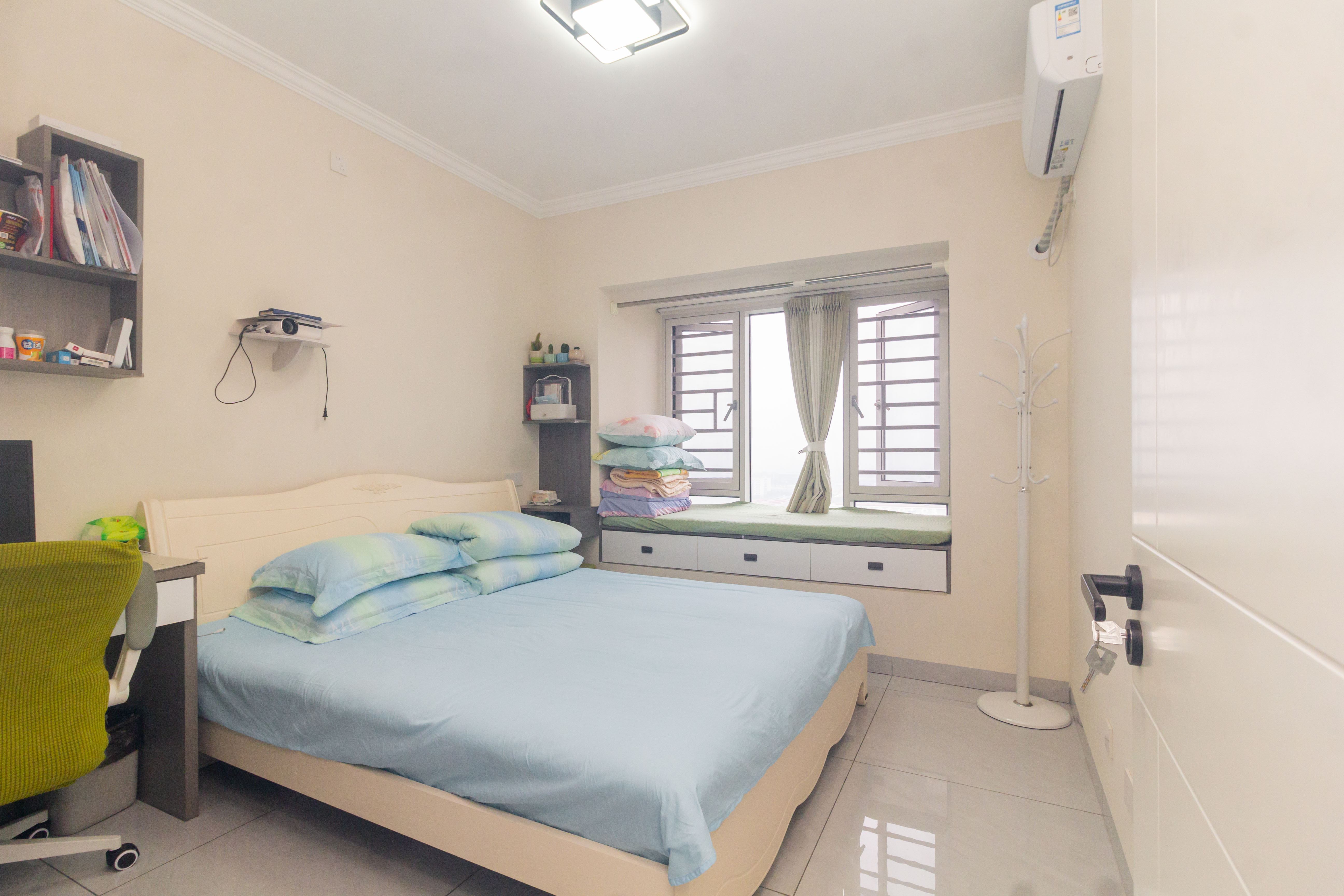 金科天悦(金科美邻汇)  3室2厅2卫    88.0万 金科天悦(金科美邻汇)  3室2厅2卫    88.0万卧室