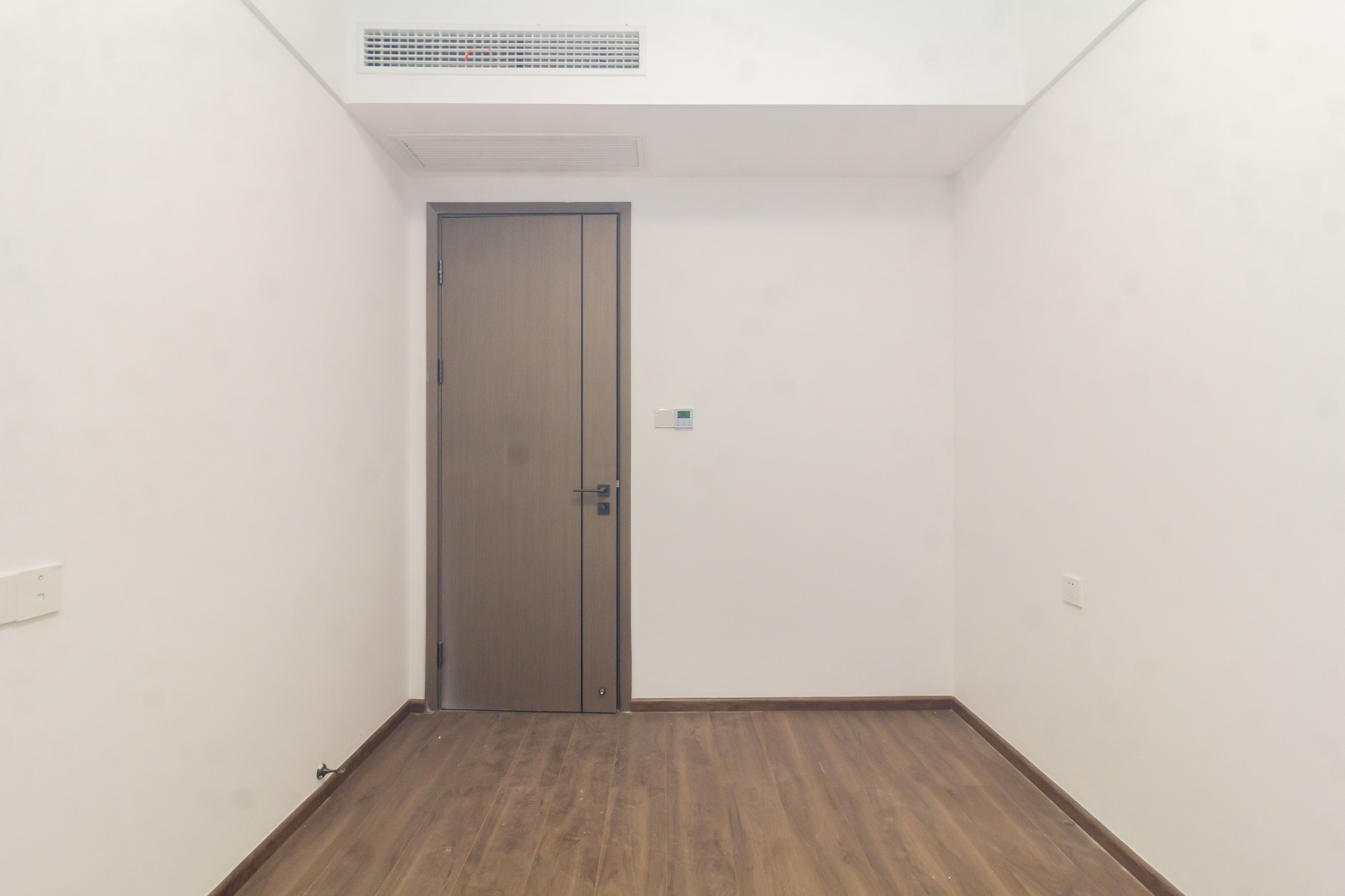 金茂建发观悦  4室1厅2卫   208.00万卧室