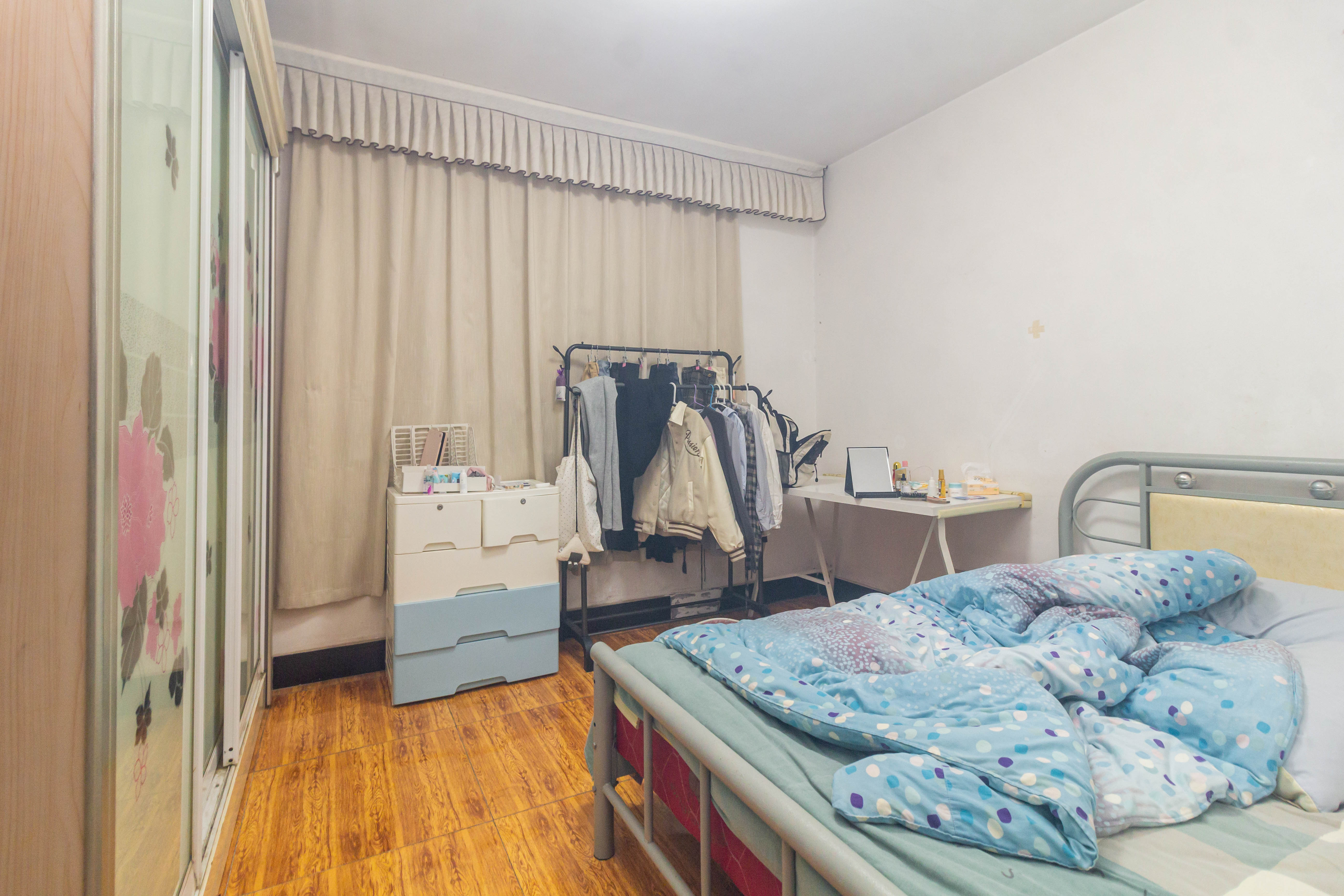 果林场小区（锦林社区）  2室1厅1卫   38.00万卧室