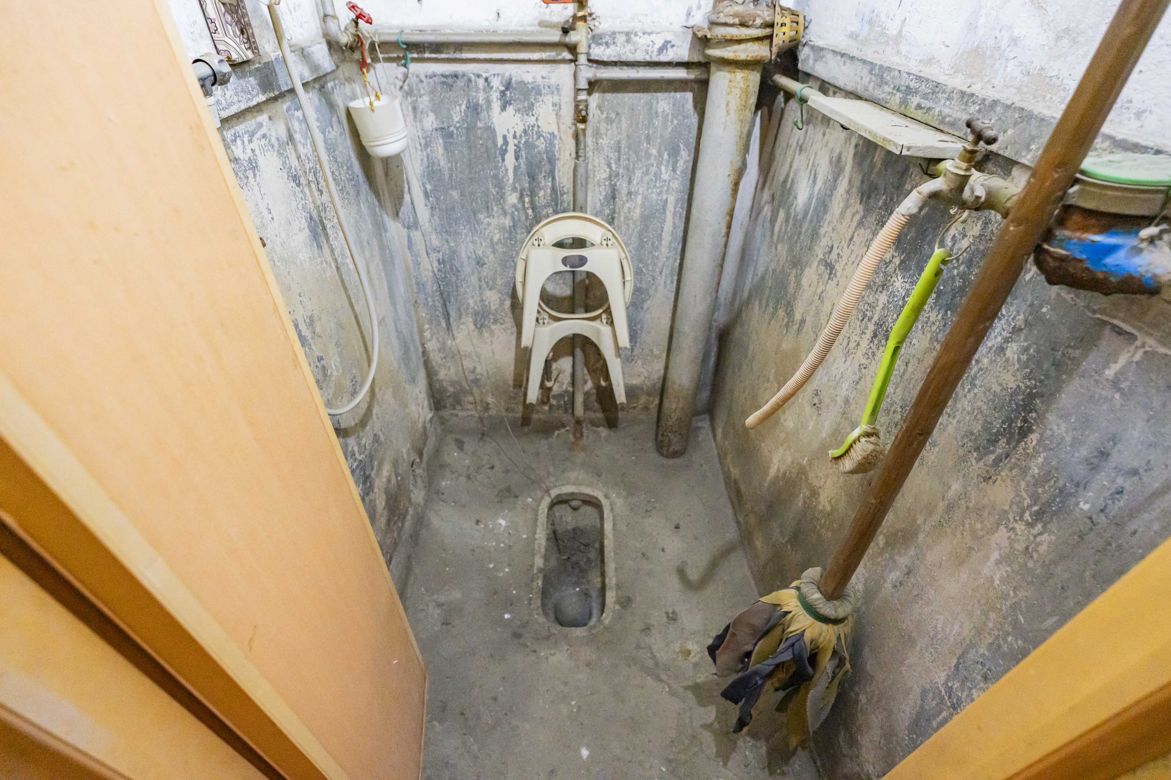 湘雅医院职工宿舍南院  3室1厅1卫   85.00万卫生间