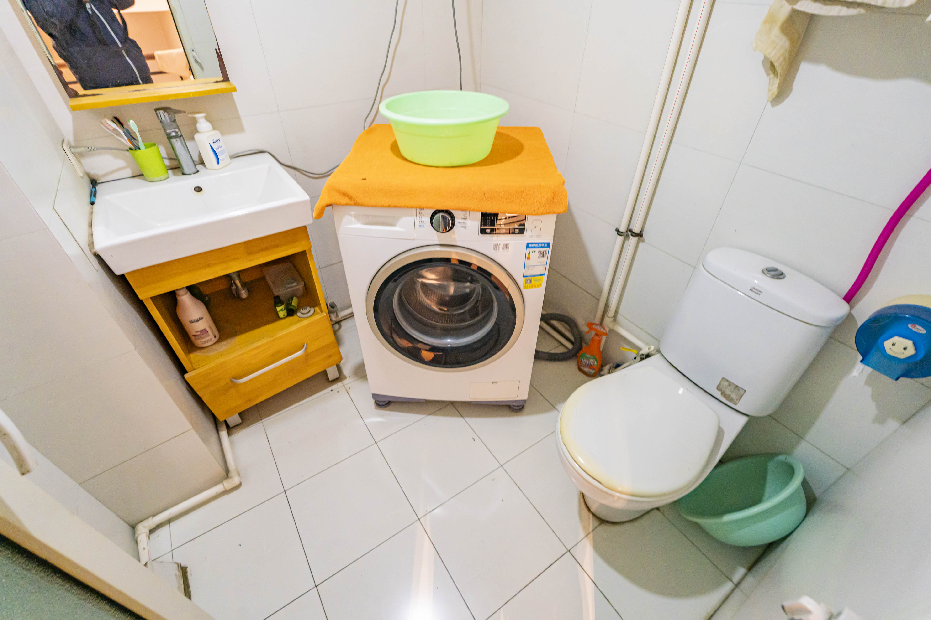 兴汉大厦  3室2厅2卫   145.00万卫生间