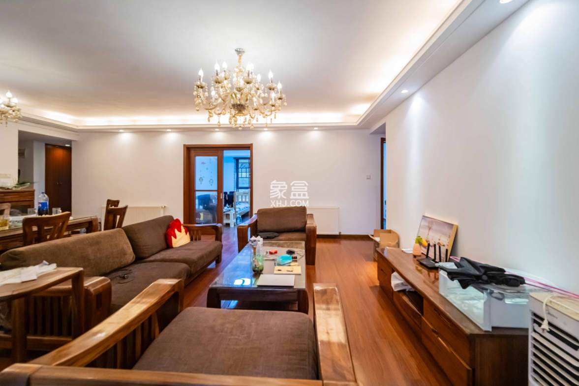 万科金域华府一期 1室2厅2卫 122.0万 万科金域华府一期 1室2厅2卫 122.0万客厅