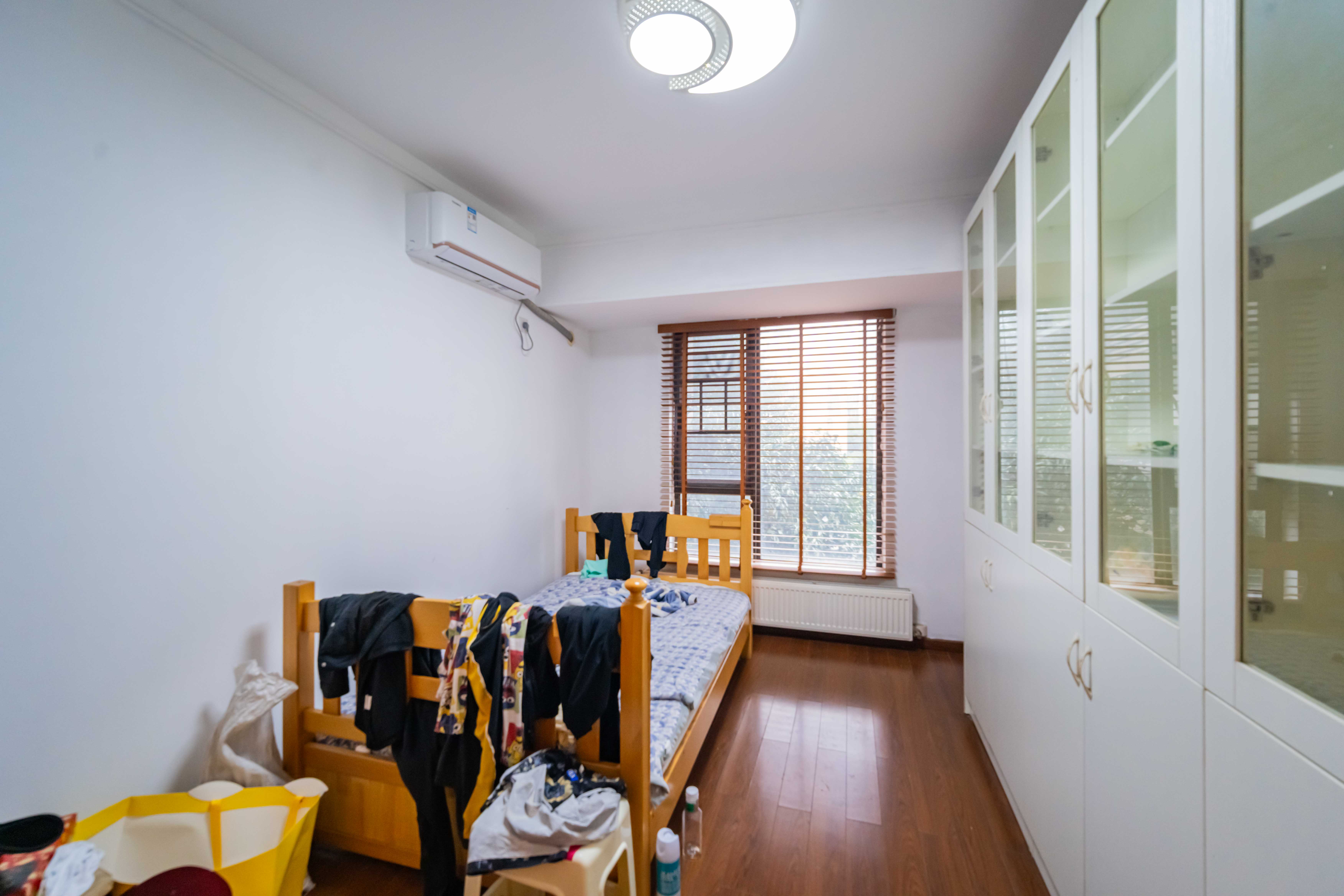 万科金域华府一期 1室2厅2卫 122.0万 万科金域华府一期 1室2厅2卫 122.0万卧室