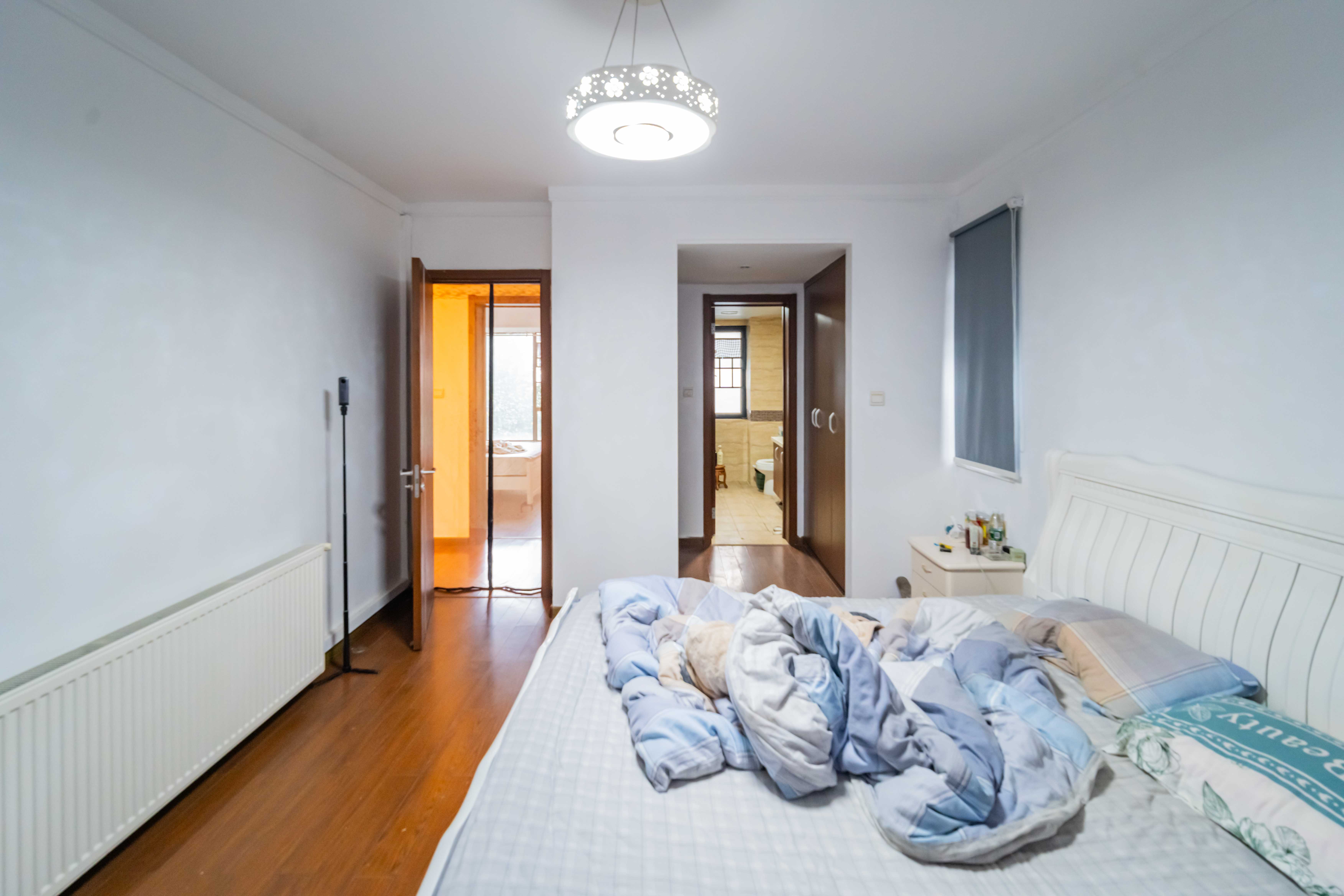 万科金域华府一期 1室2厅2卫 122.0万 万科金域华府一期 1室2厅2卫 122.0万卧室