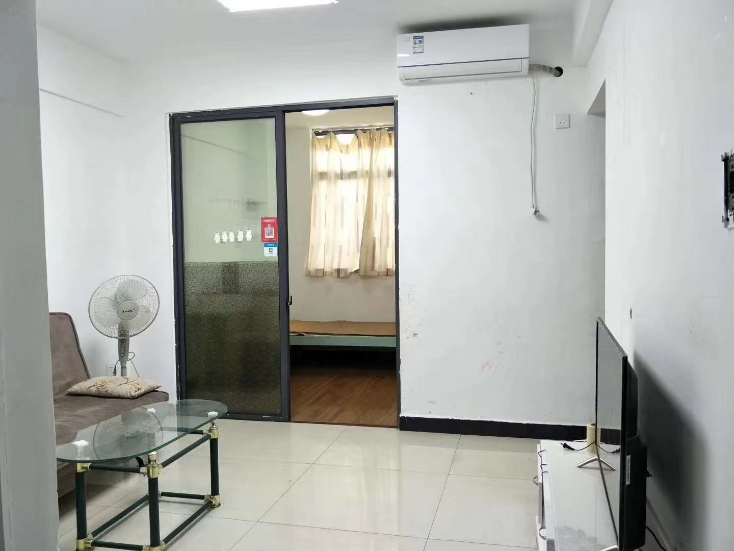 钱隆学府一、二期 2室1厅1卫 1600.0元/月 钱隆学府一、二期 2室1厅1卫 1600.0元/月户型图