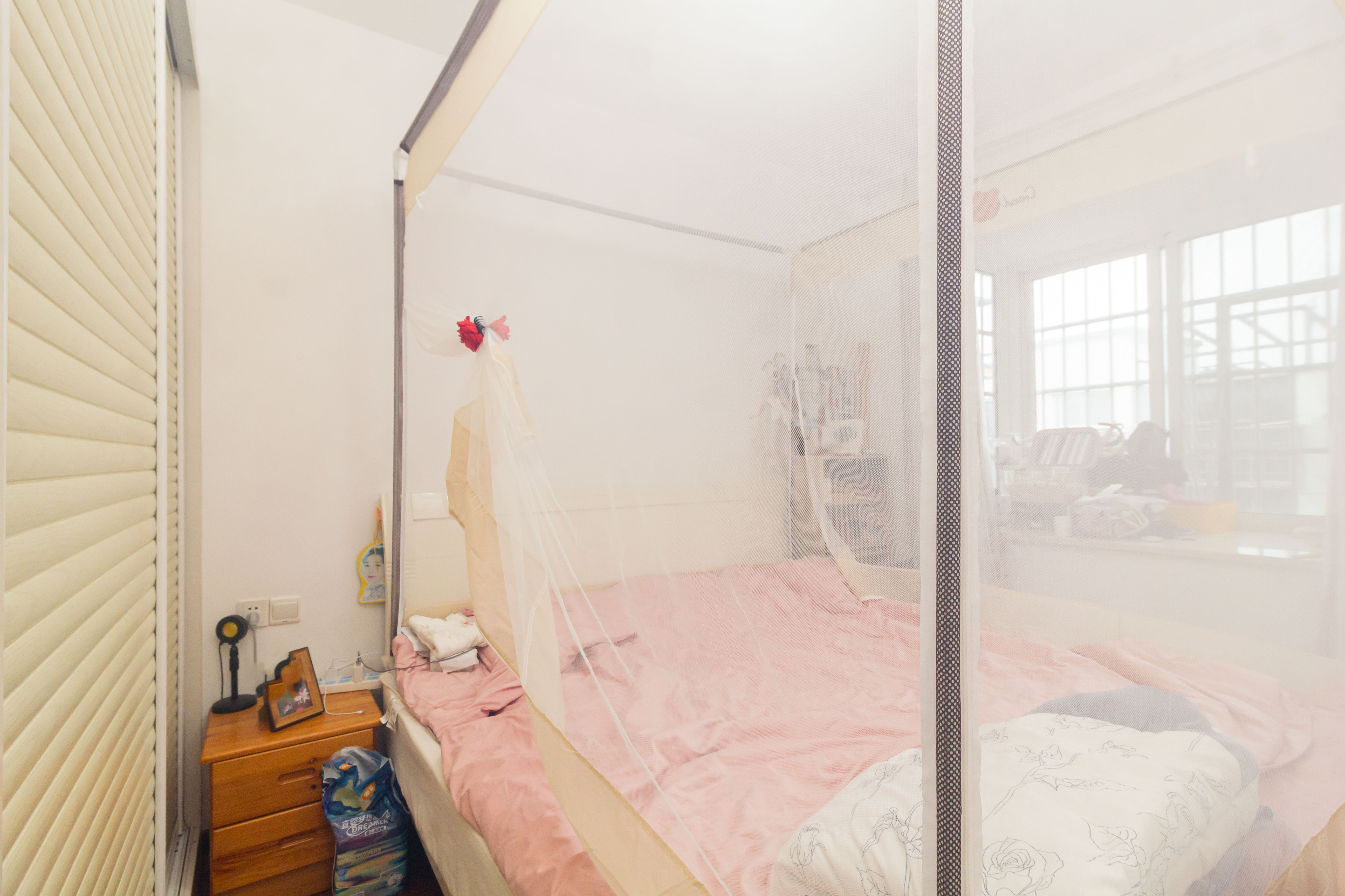 创业乐园 3室2厅2卫 59.8万 创业乐园 3室2厅2卫 59.8万卧室