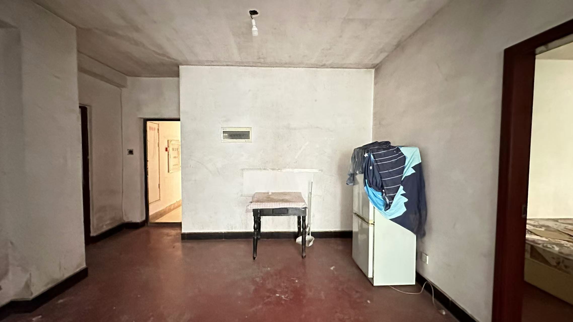 泰山公馆 1室2厅1卫 38.0万 泰山公馆 1室2厅1卫 38.0万室内图