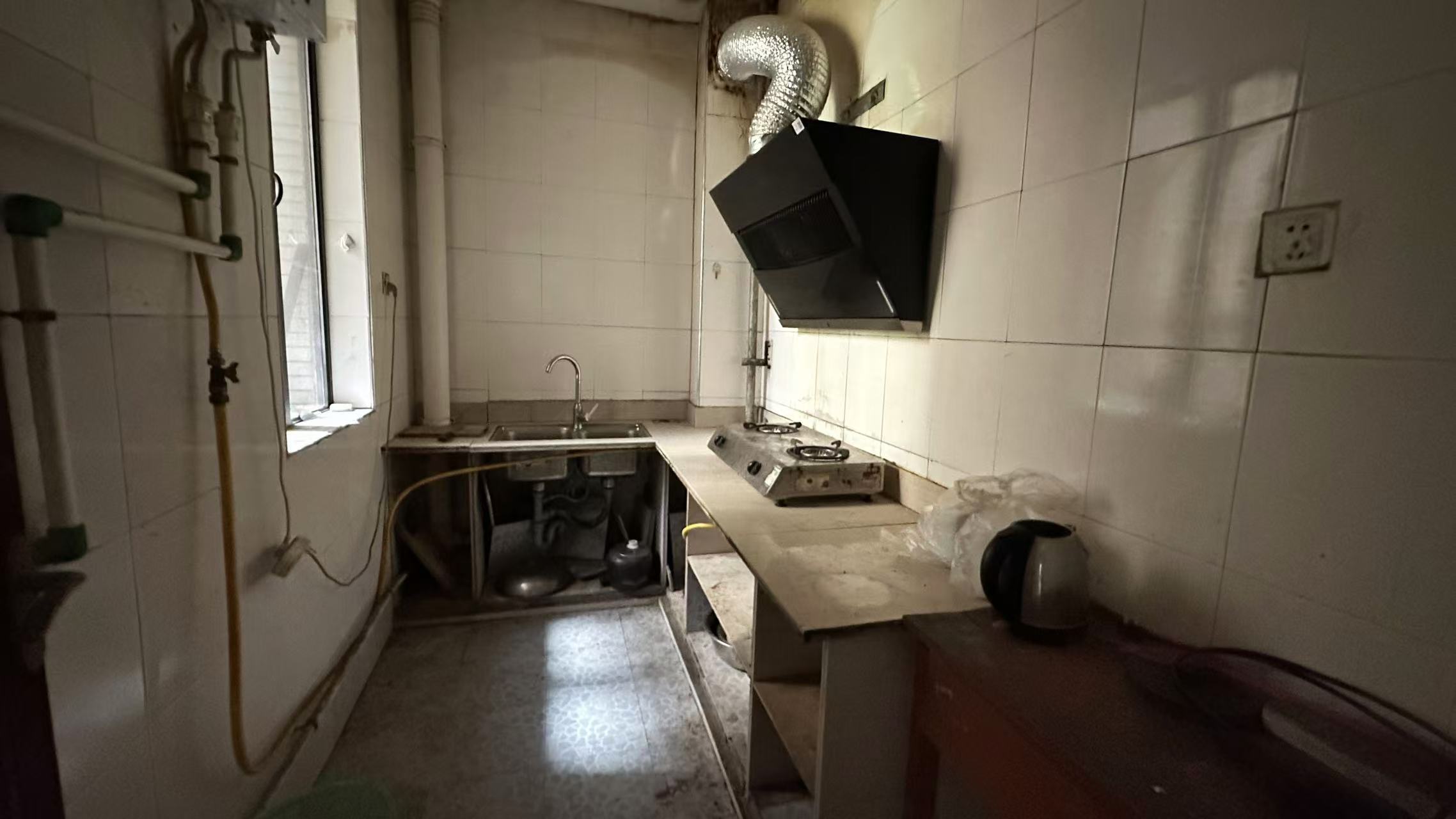 泰山公馆 1室2厅1卫 38.0万 泰山公馆 1室2厅1卫 38.0万室内图