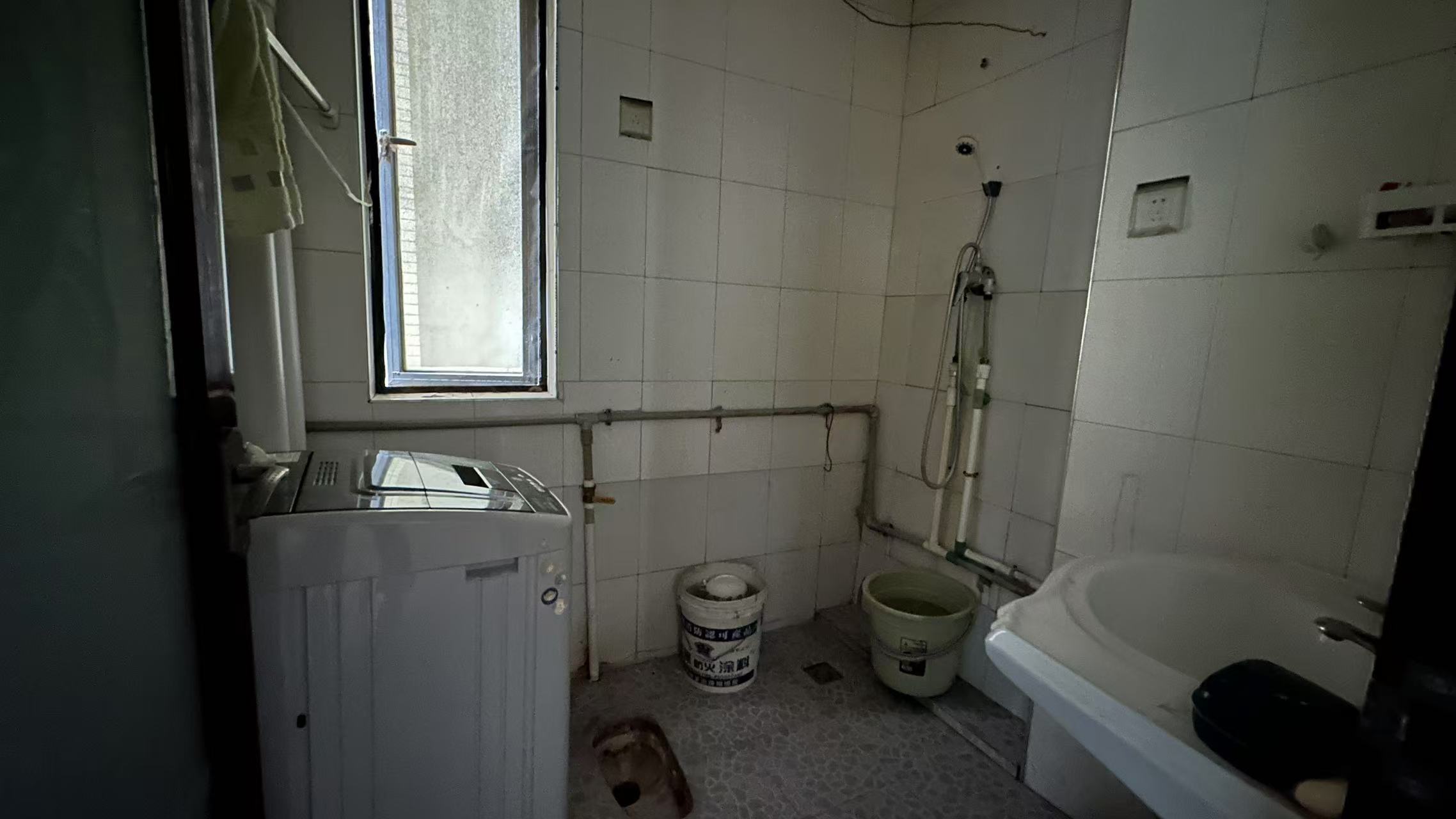 泰山公馆 1室2厅1卫 38.0万 泰山公馆 1室2厅1卫 38.0万室内图