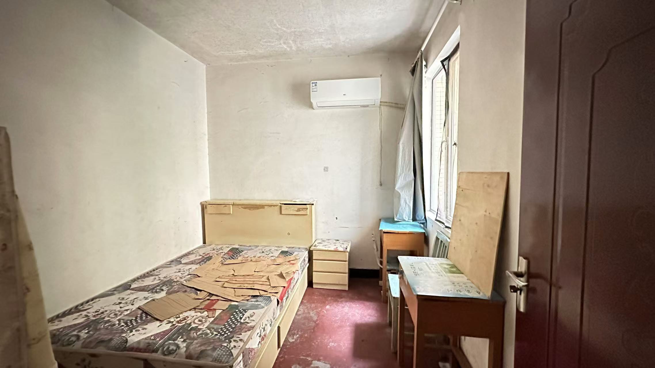 泰山公馆 1室2厅1卫 38.0万 泰山公馆 1室2厅1卫 38.0万室内图