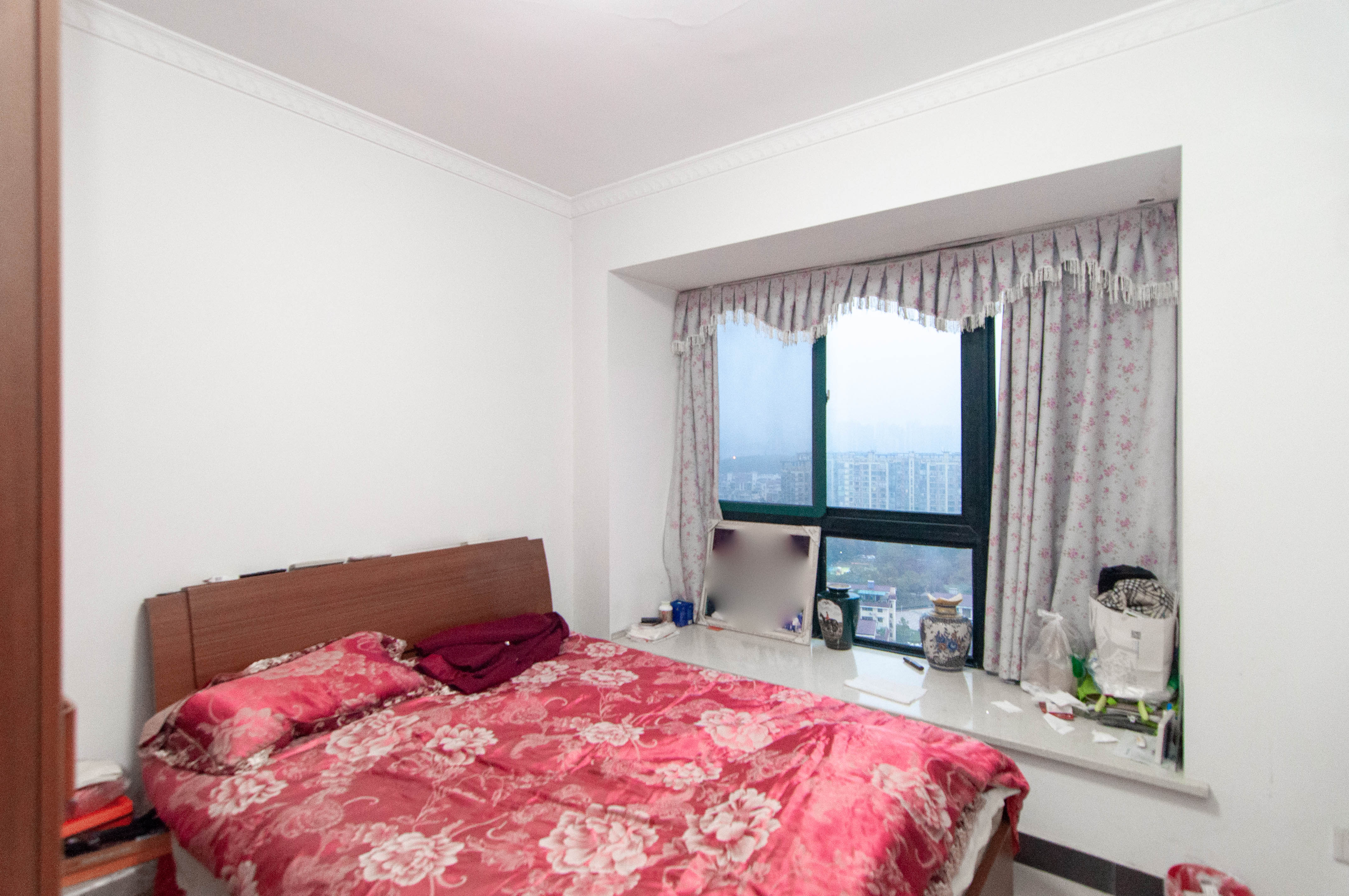 高鑫麓城  3室2厅2卫    121.8万其他