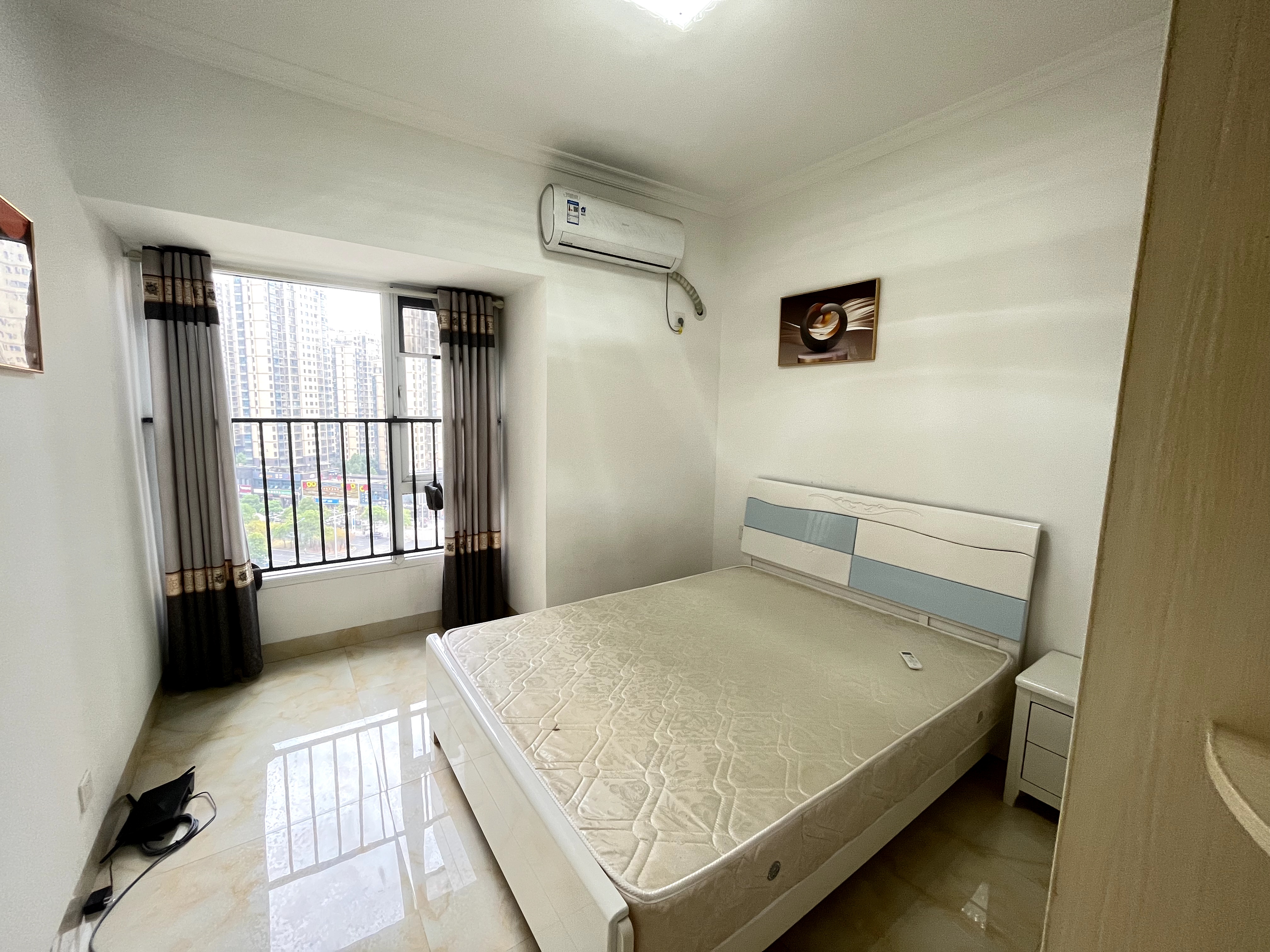 美的城四期 3室2厅1卫 2100.0元/月 美的城四期 3室2厅1卫 2100.0元/月户型图