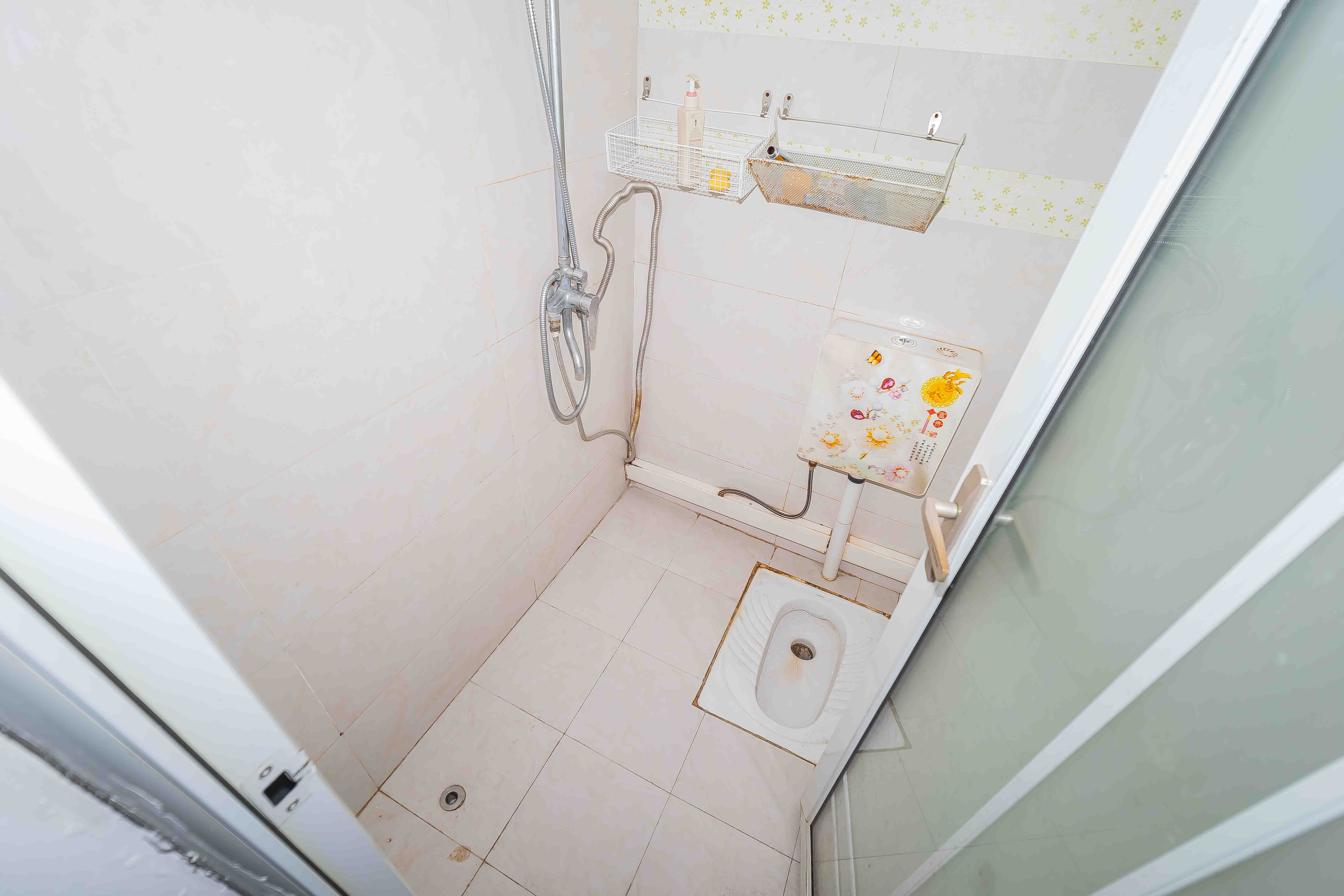 向东园社区(国税局宿舍) 3室1厅1卫 32.0万 向东园社区(国税局宿舍) 3室1厅1卫 32.0万其他