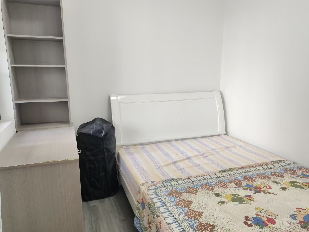 保利中央公馆 3室2厅2卫 2500.0元/月 保利中央公馆 3室2厅2卫 2500.0元/月室内图