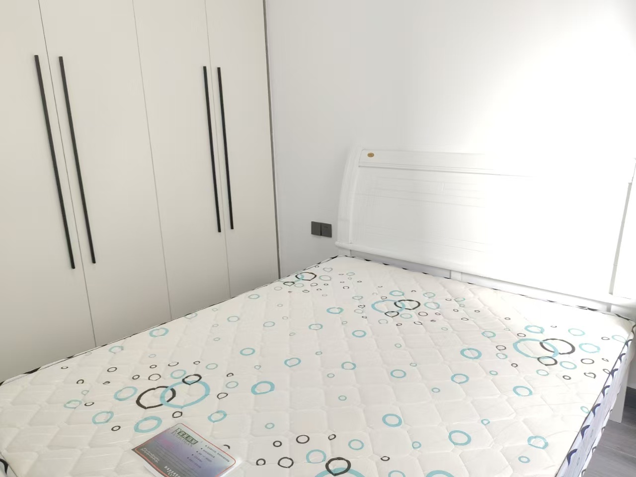 保利中央公馆 3室2厅2卫 2500.0元/月 保利中央公馆 3室2厅2卫 2500.0元/月室内图