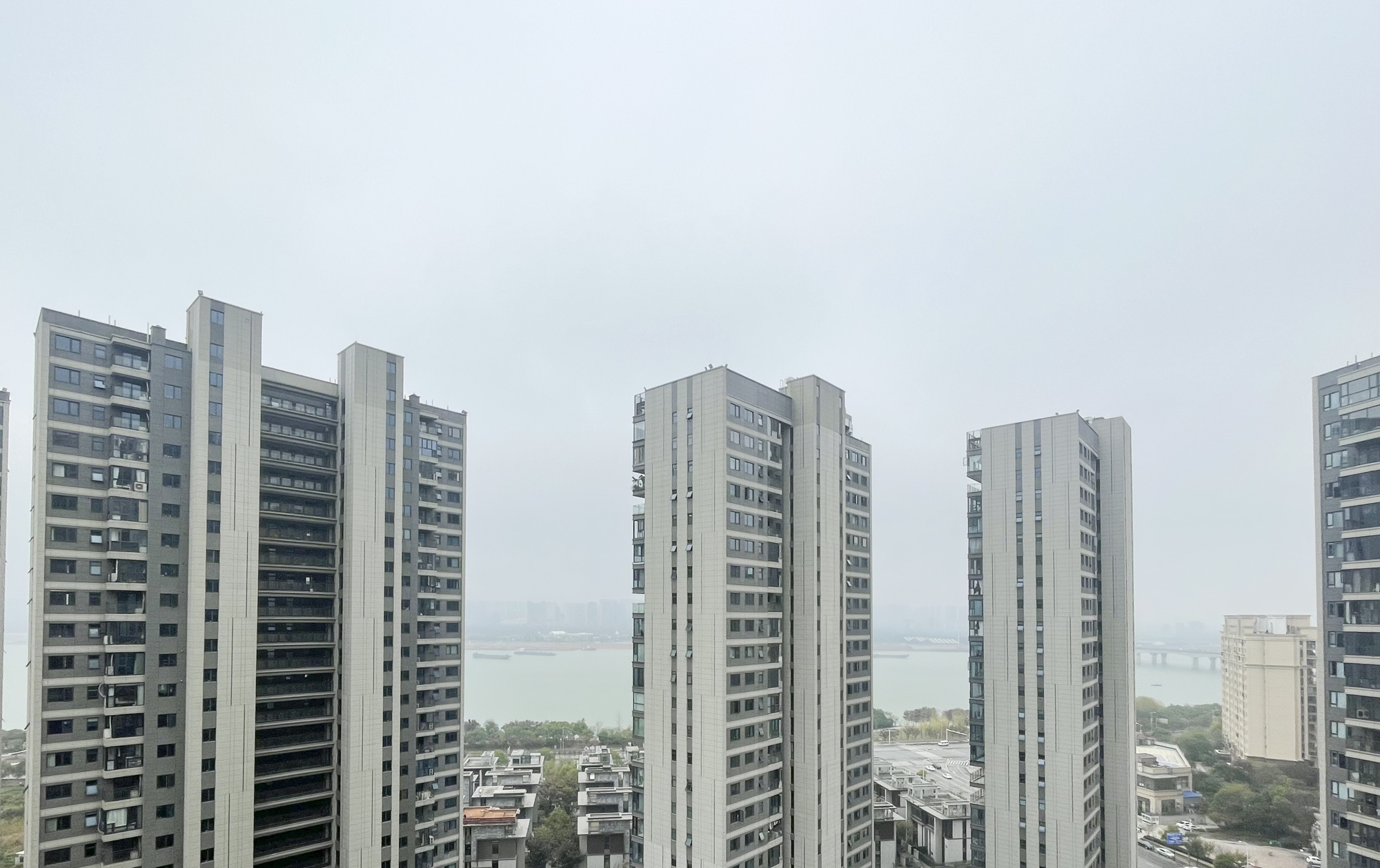 长沙万境潇湘  3室2厅2卫   170.00万其他