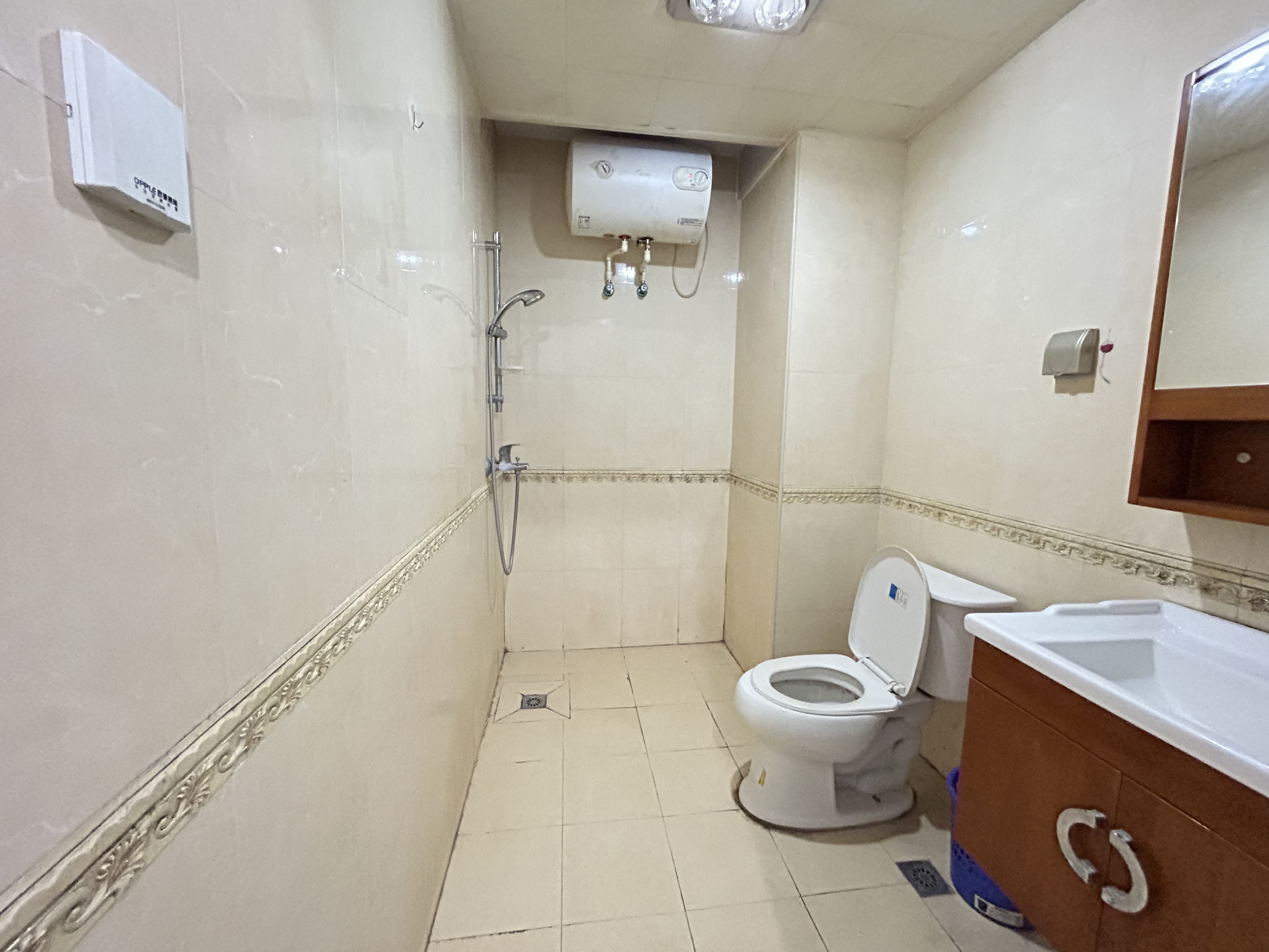 环宇天地、中海地产(中信城市广场二期) 1室1厅1卫 1200.0元/月 环宇天地、中海地产(中信城市广场二期) 1室1厅1卫 1200.0元/月室内图