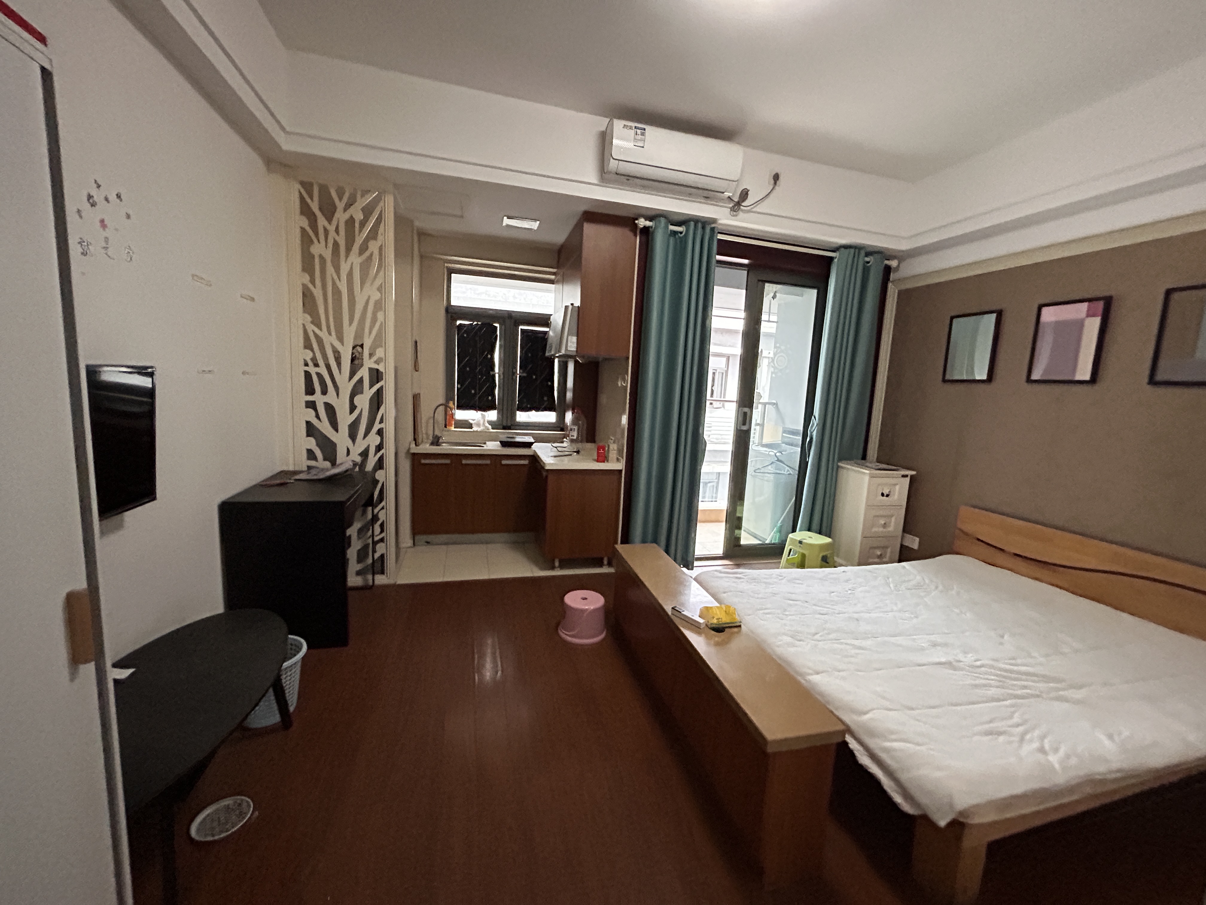 环宇天地、中海地产(中信城市广场二期) 1室1厅1卫 1200.0元/月 环宇天地、中海地产(中信城市广场二期) 1室1厅1卫 1200.0元/月室内图