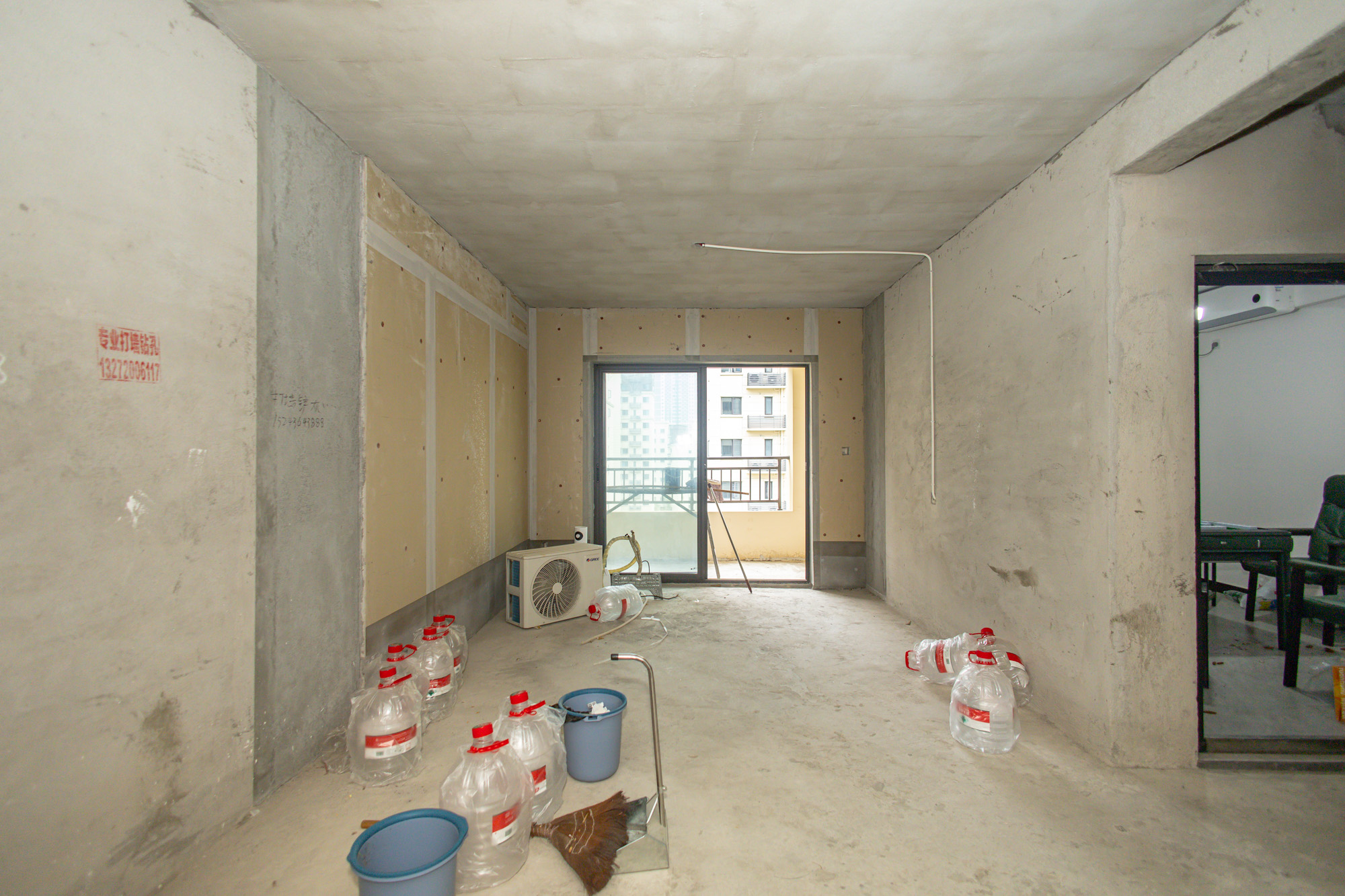 中梁星都荟  3室2厅2卫    63.8万 中梁星都荟  3室2厅2卫    63.8万客厅