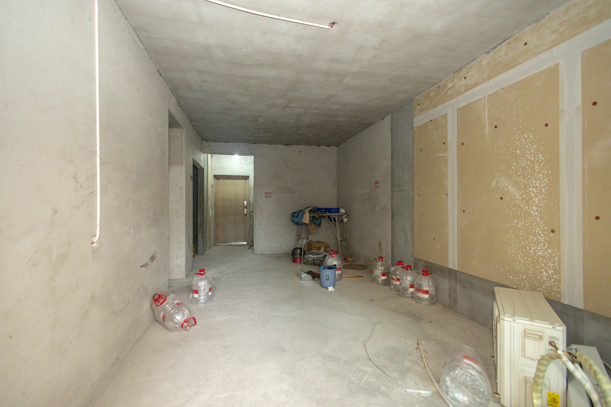 中梁星都荟  3室2厅2卫    63.8万 中梁星都荟  3室2厅2卫    63.8万客厅