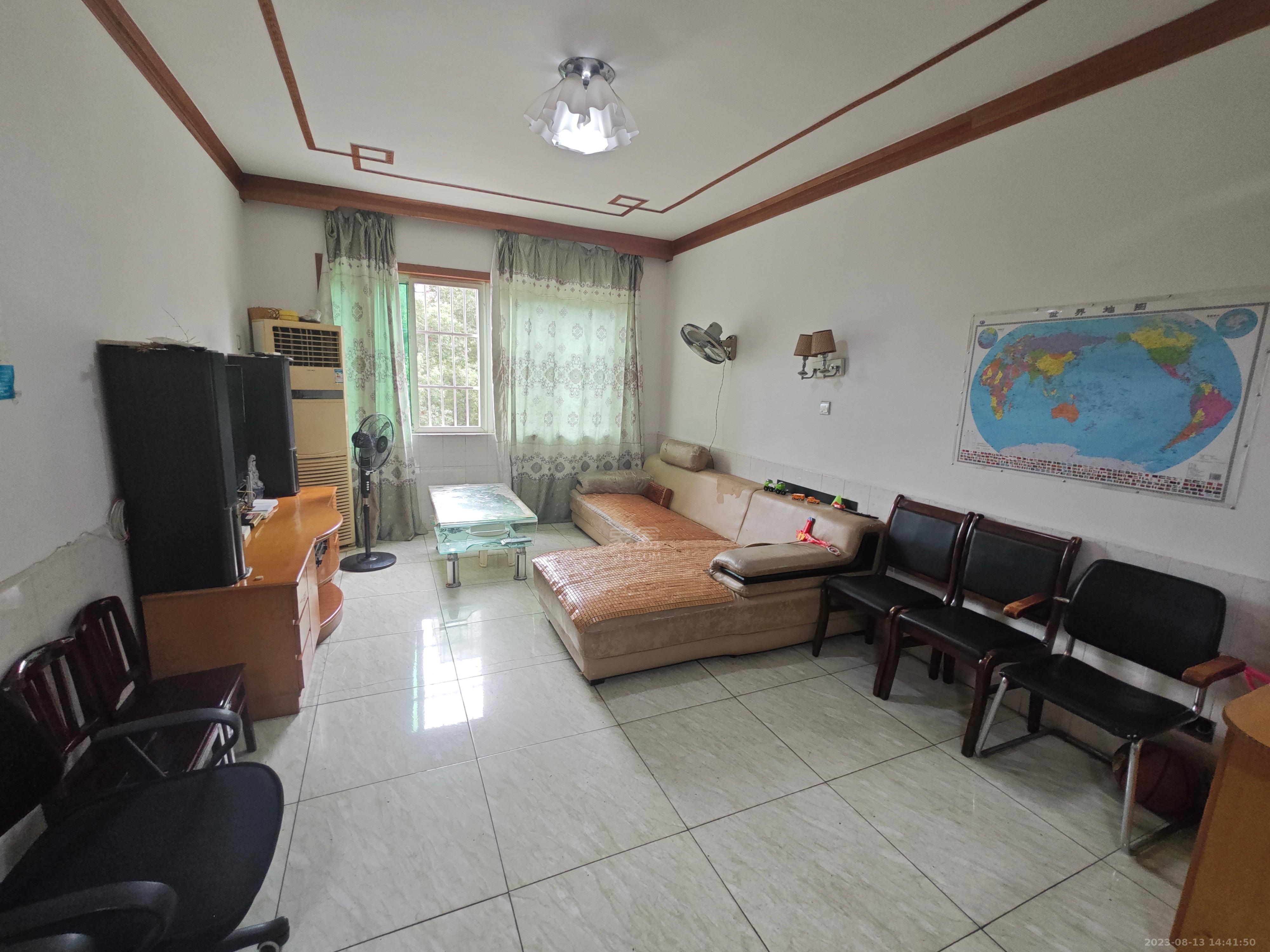 湘银小区 2室2厅1卫 1500.0元/月 湘银小区 2室2厅1卫 1500.0元/月室内图