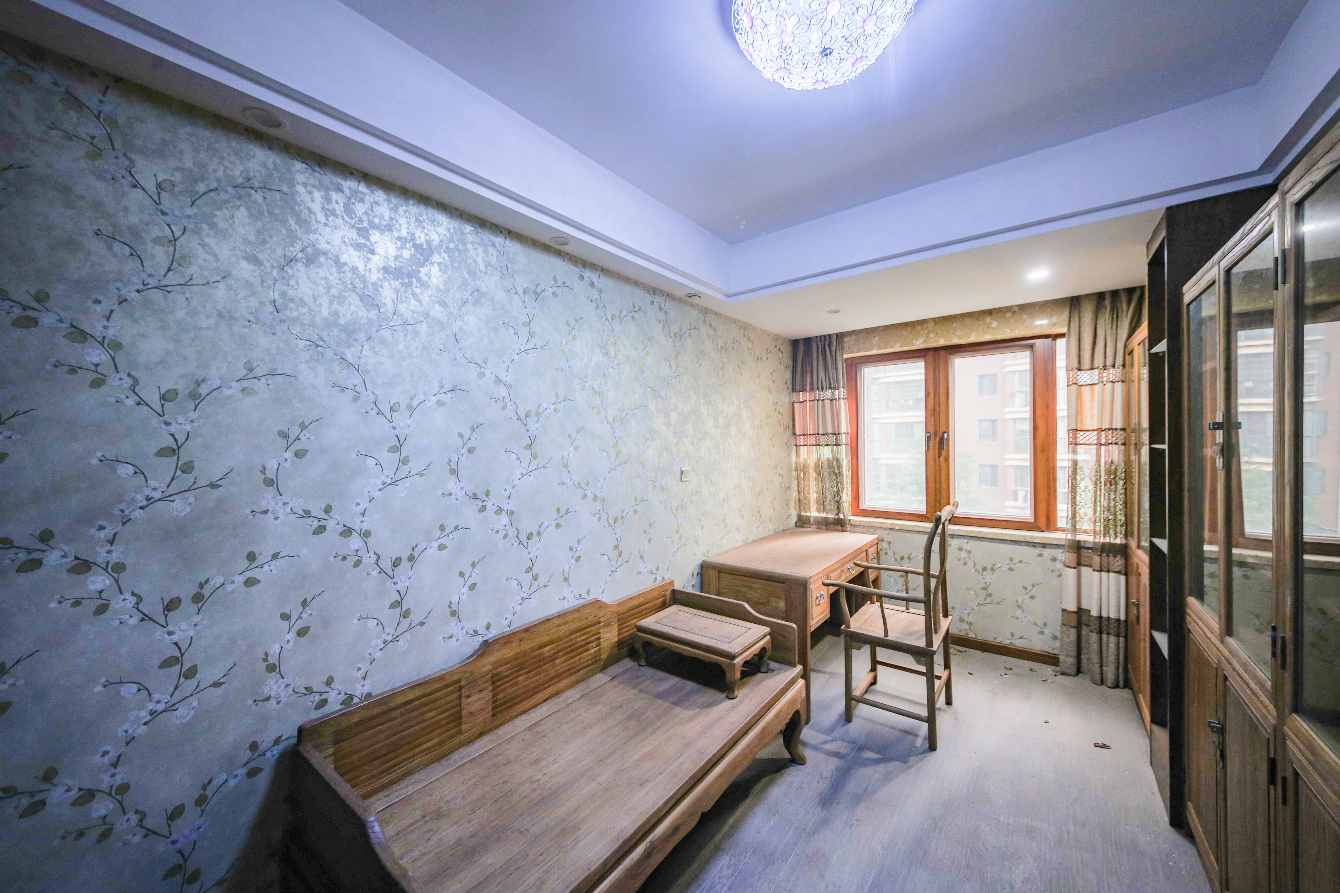 星城荣域  3室2厅2卫    169.0万 星城荣域  3室2厅2卫    169.0万卧室