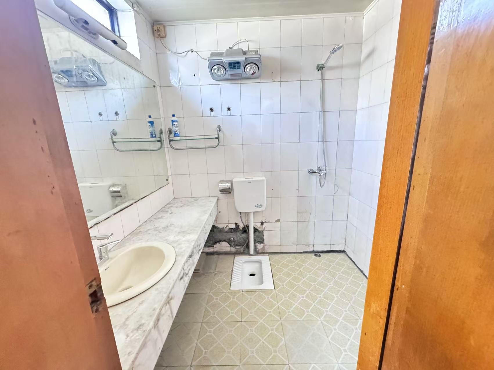 和谐小区 3室2厅2卫 900.0元/月 和谐小区 3室2厅2卫 900.0元/月室内图