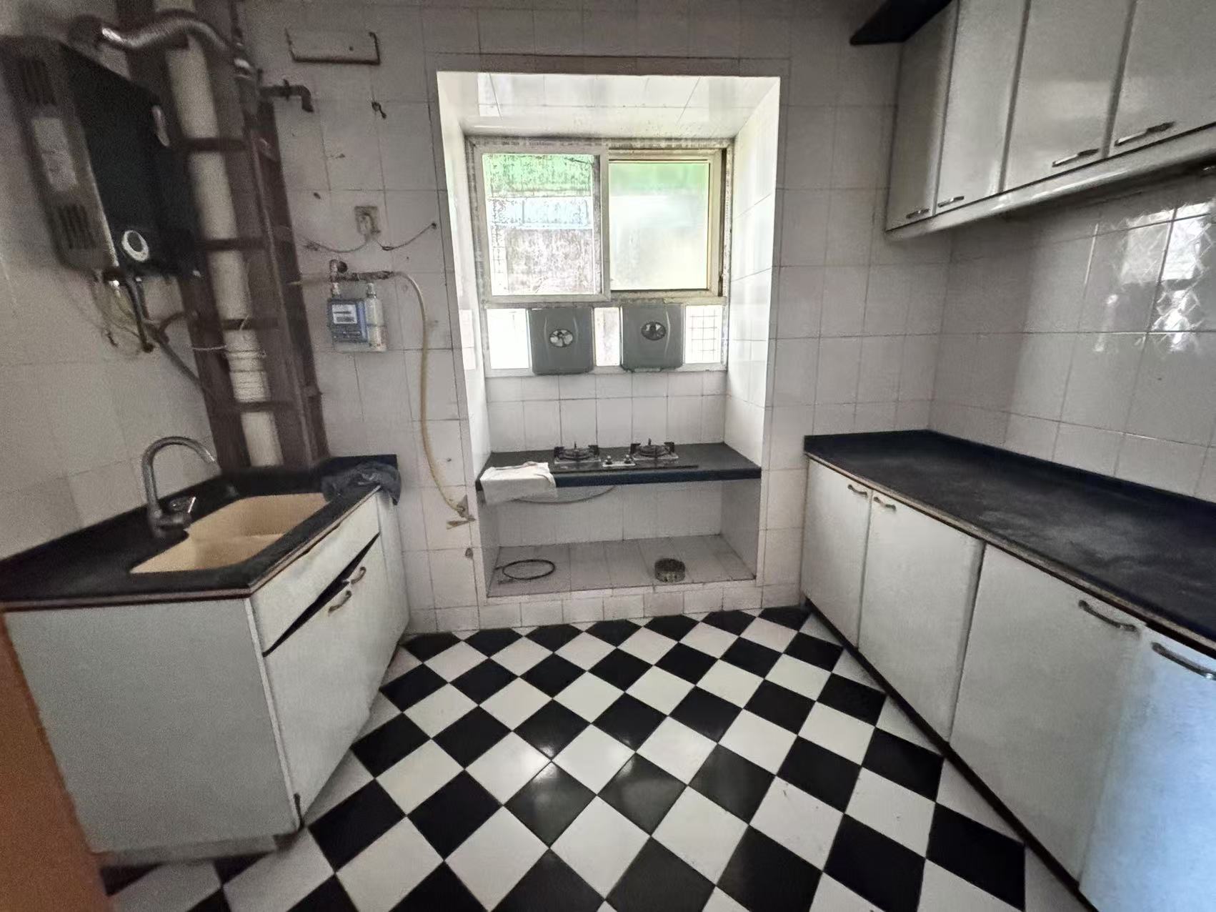 和谐小区 3室2厅2卫 900.0元/月 和谐小区 3室2厅2卫 900.0元/月室内图