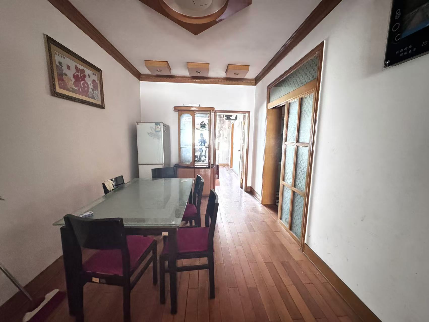 和谐小区 3室2厅2卫 900.0元/月 和谐小区 3室2厅2卫 900.0元/月室内图