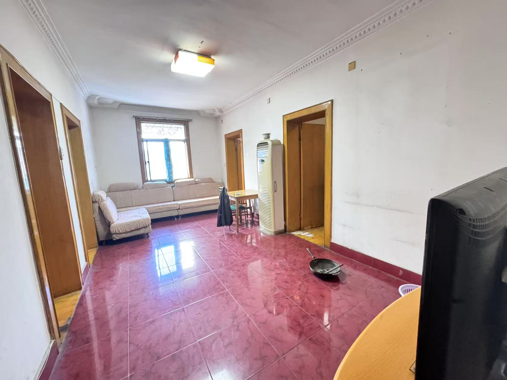 杏花园 3室2厅1卫 700.0元/月 杏花园 3室2厅1卫 700.0元/月室内图