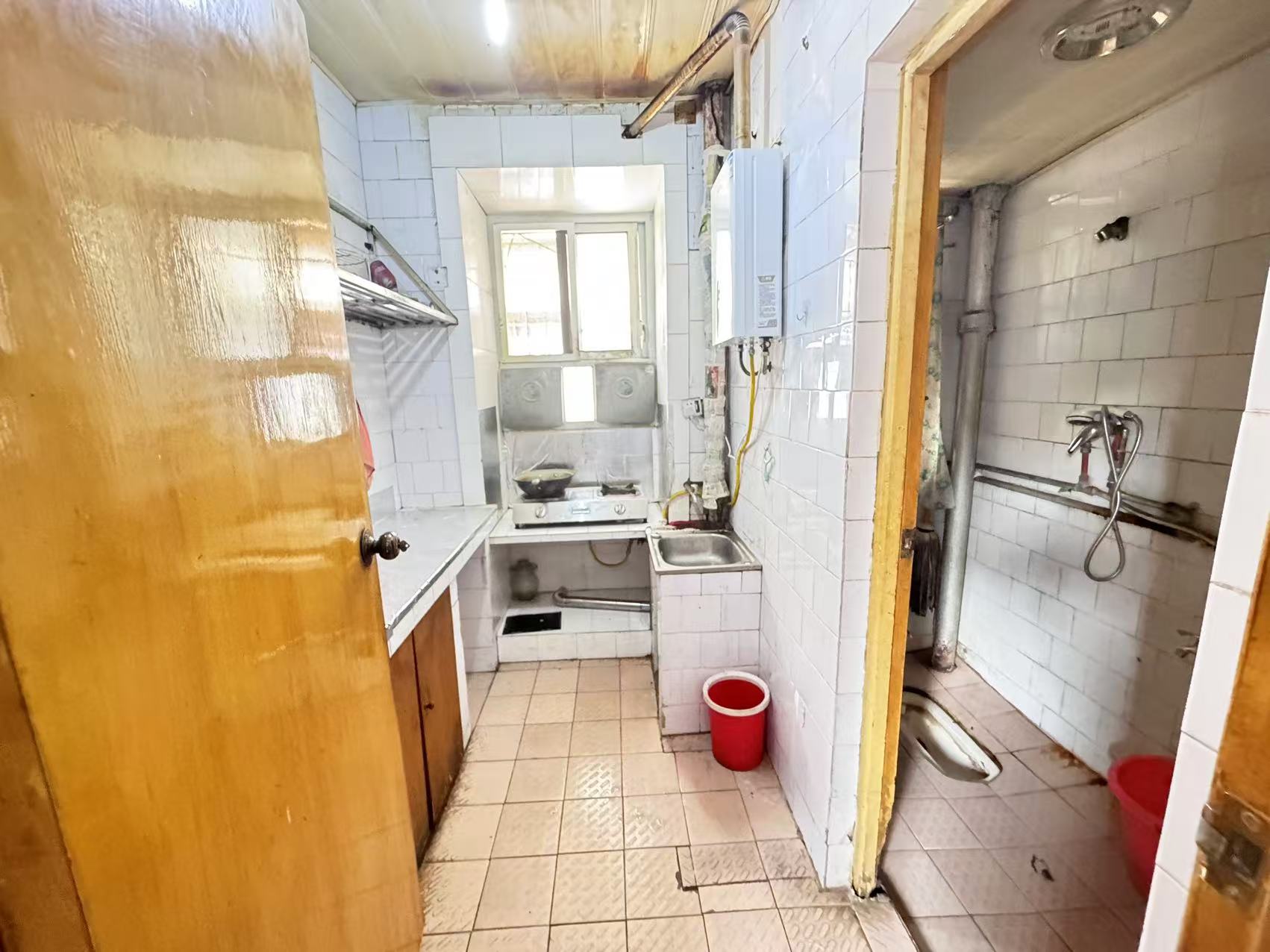 杏花园 3室2厅1卫 700.0元/月 杏花园 3室2厅1卫 700.0元/月室内图