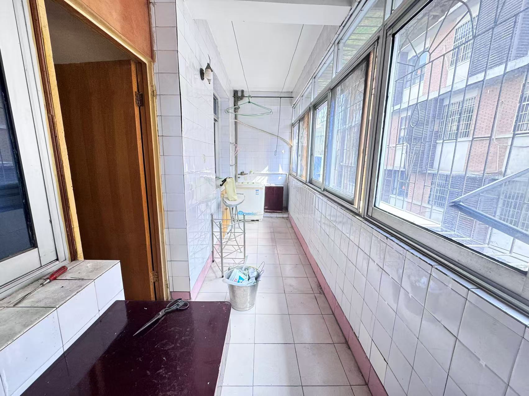 杏花园 3室2厅1卫 700.0元/月 杏花园 3室2厅1卫 700.0元/月室内图