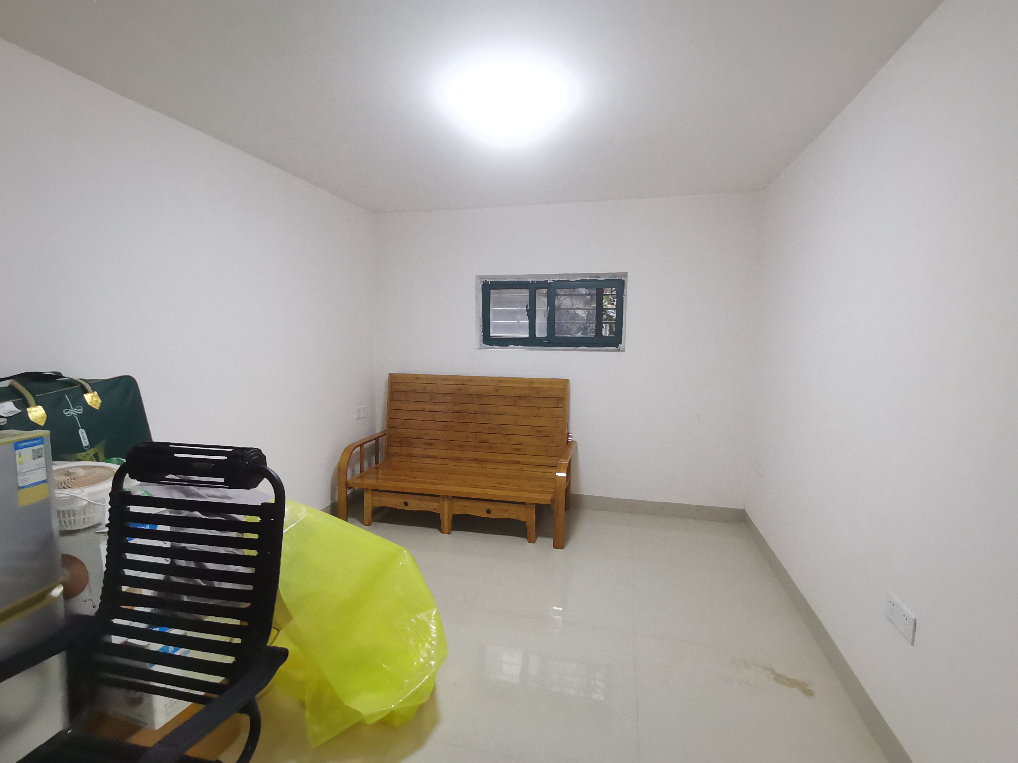 尚格名城东岸花园  1室1厅1卫    2.8万 尚格名城东岸花园  1室1厅1卫    2.8万