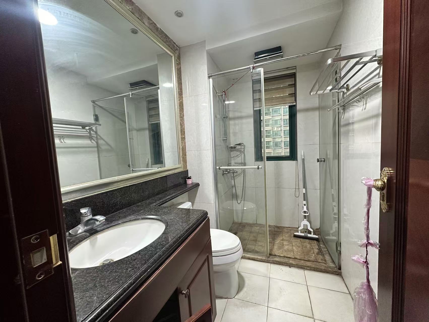 恒大名都 3室2厅2卫 1700.0元/月 恒大名都 3室2厅2卫 1700.0元/月室内图