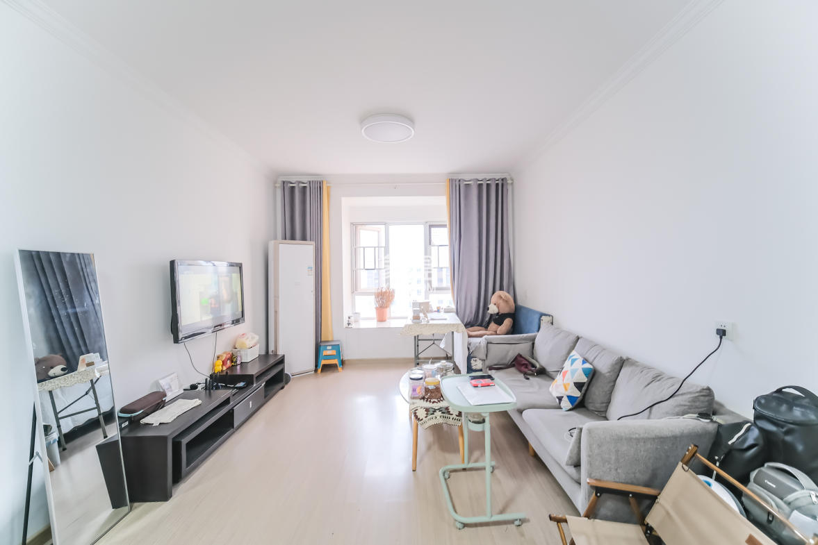 荣盛花语城 3室2厅1卫 58.80万 荣盛花语城 3室2厅1卫 58.80万客厅