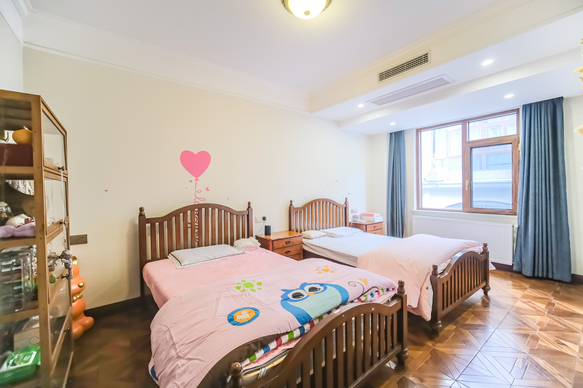 湘龙家园  6室2厅4卫    578.0万 湘龙家园  6室2厅4卫    578.0万卧室