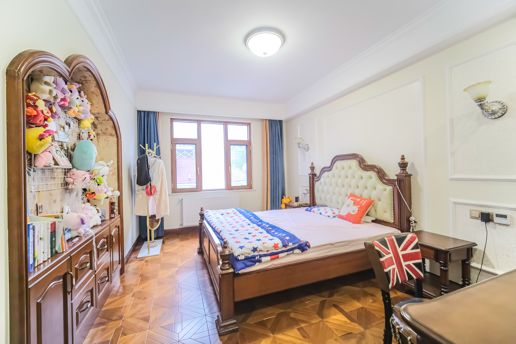 湘龙家园  6室2厅4卫    578.0万 湘龙家园  6室2厅4卫    578.0万卧室