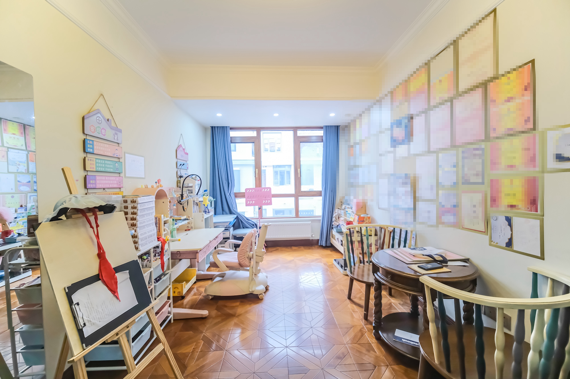 湘龙家园  6室2厅4卫    578.0万 湘龙家园  6室2厅4卫    578.0万卧室